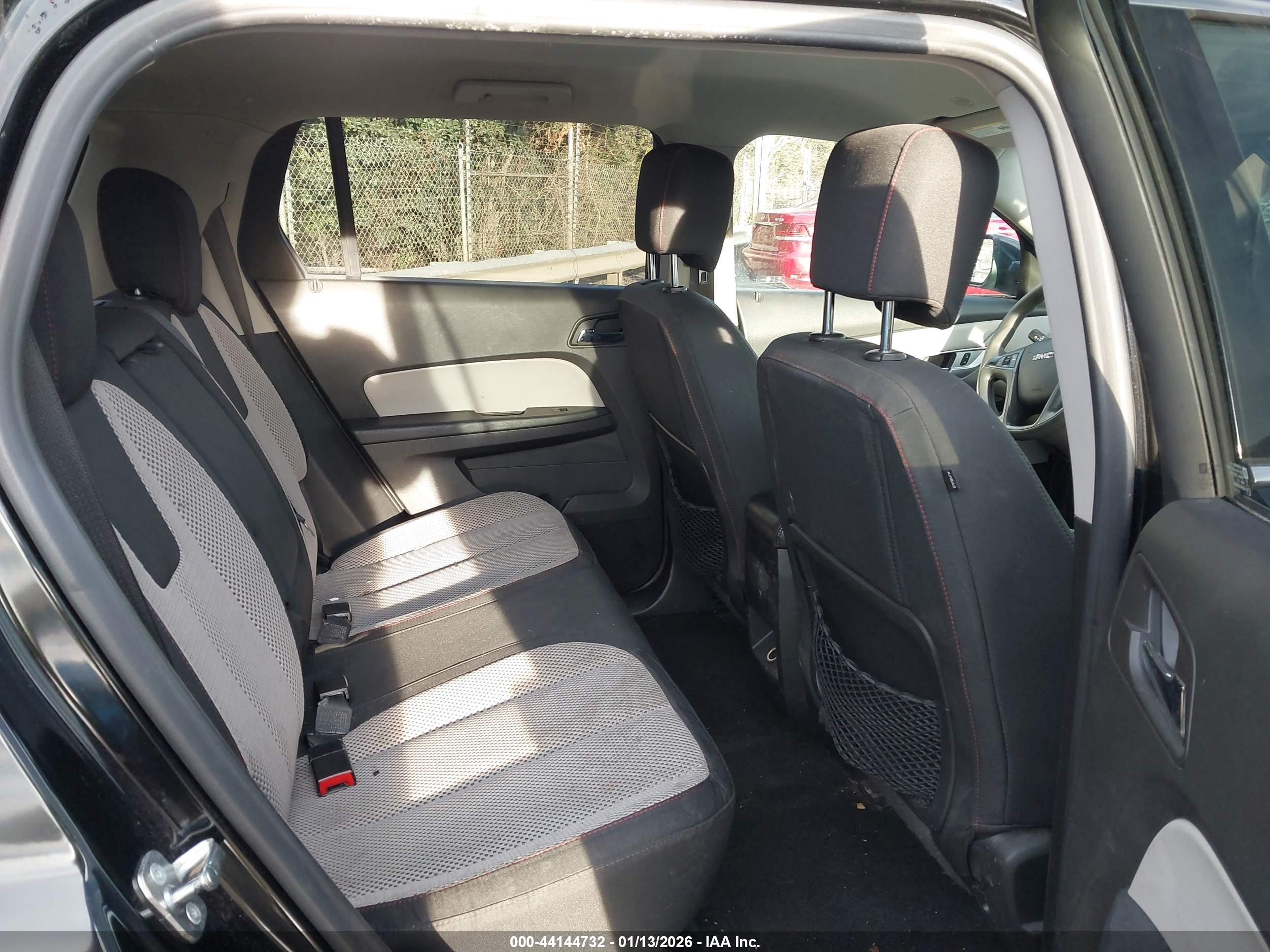 GMC TERRAIN image 8