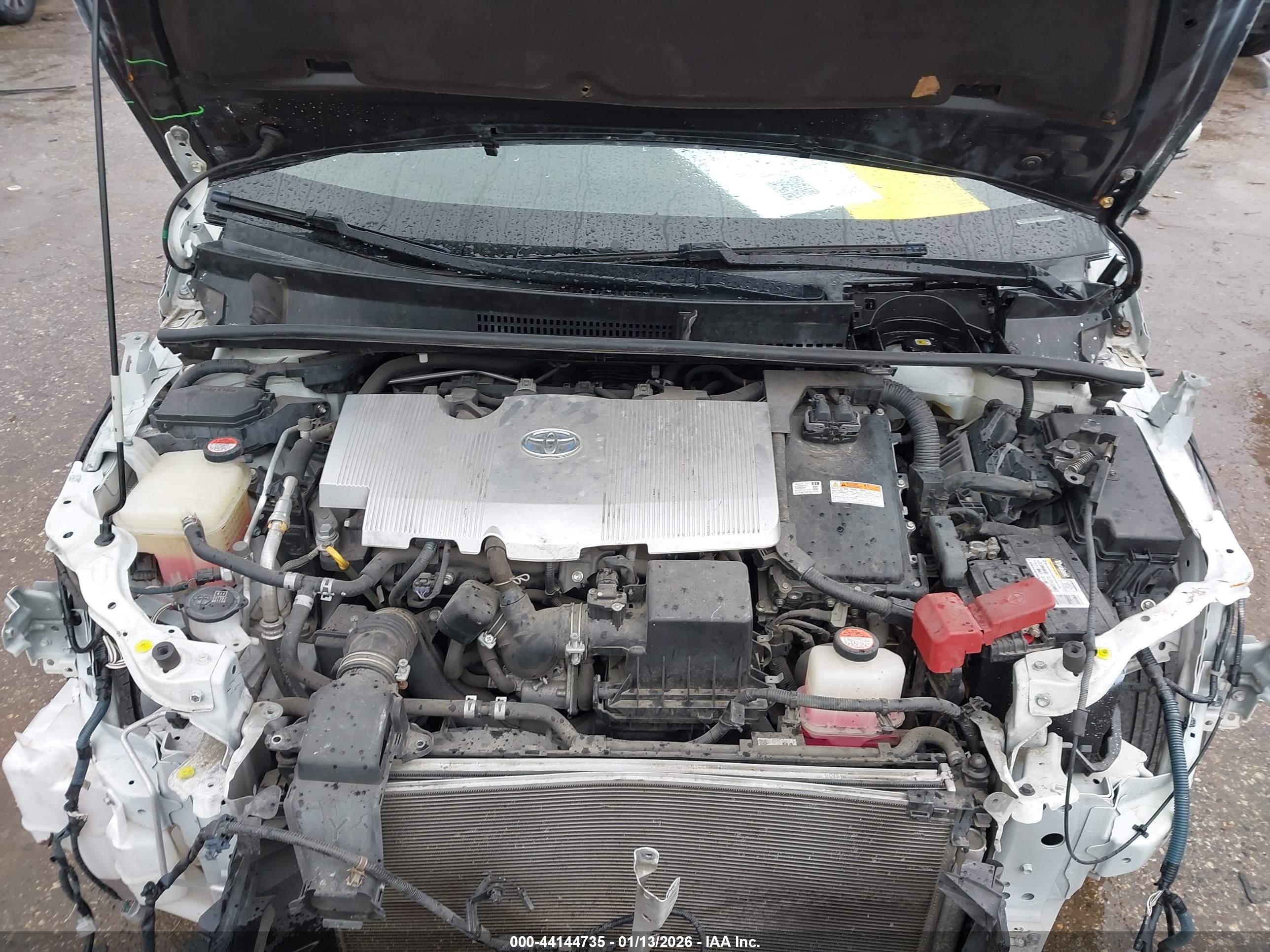 TOYOTA PRIUS image 10