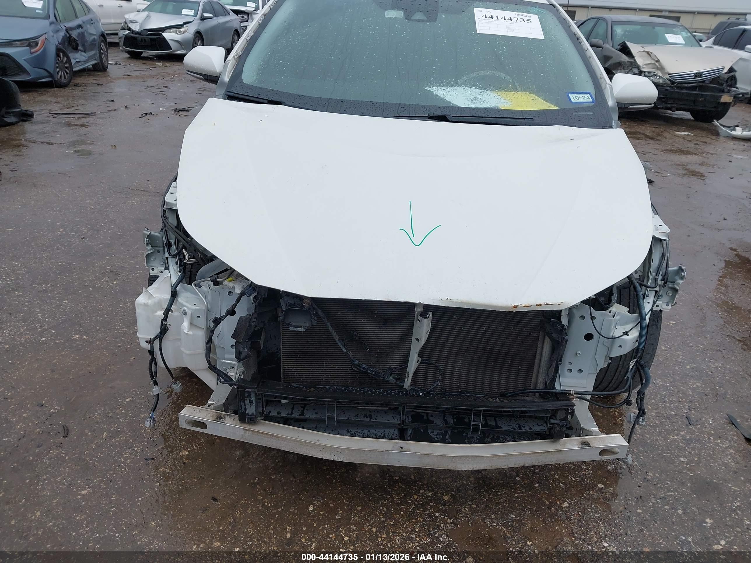 TOYOTA PRIUS image 6
