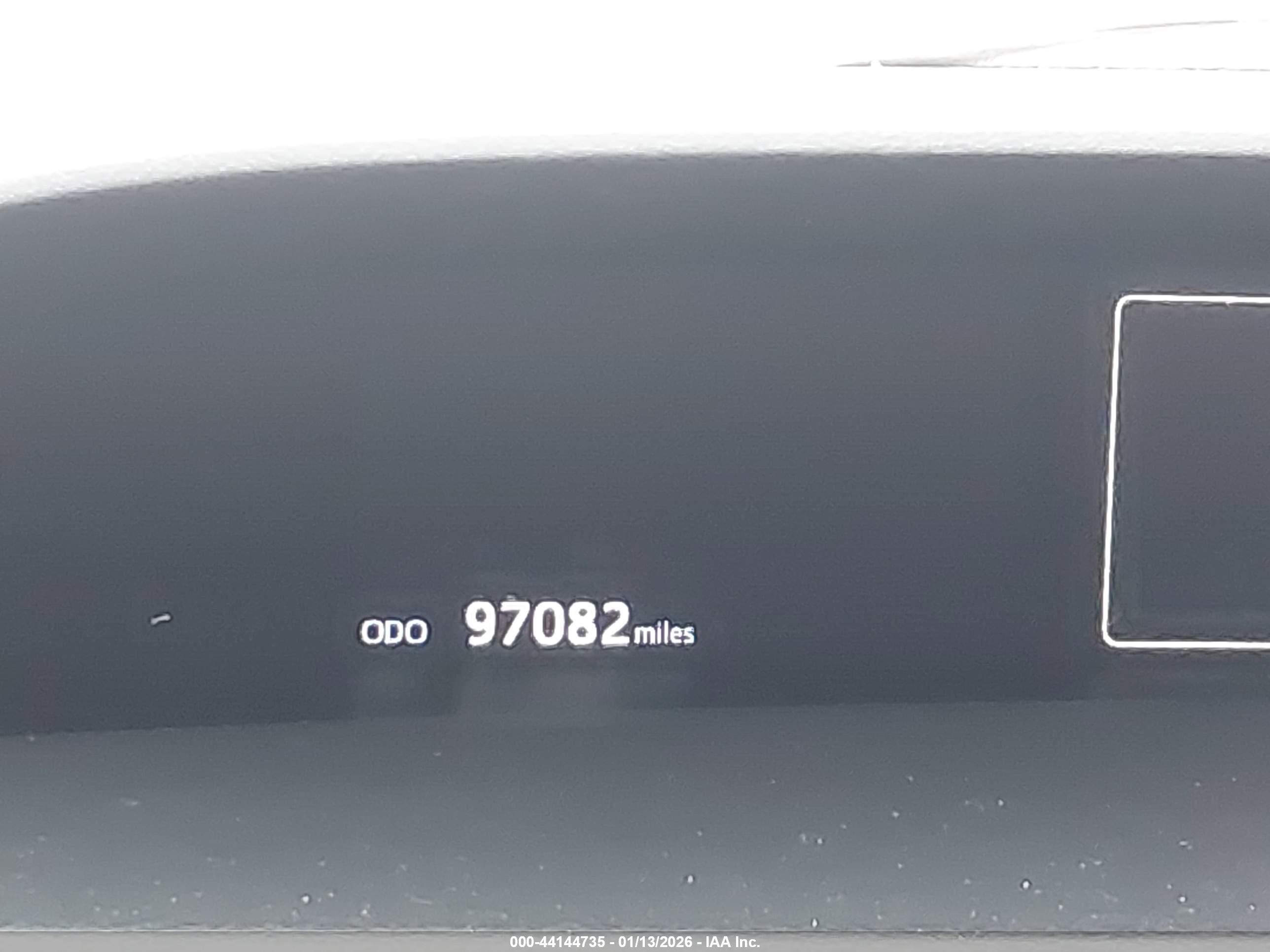 TOYOTA PRIUS image 7