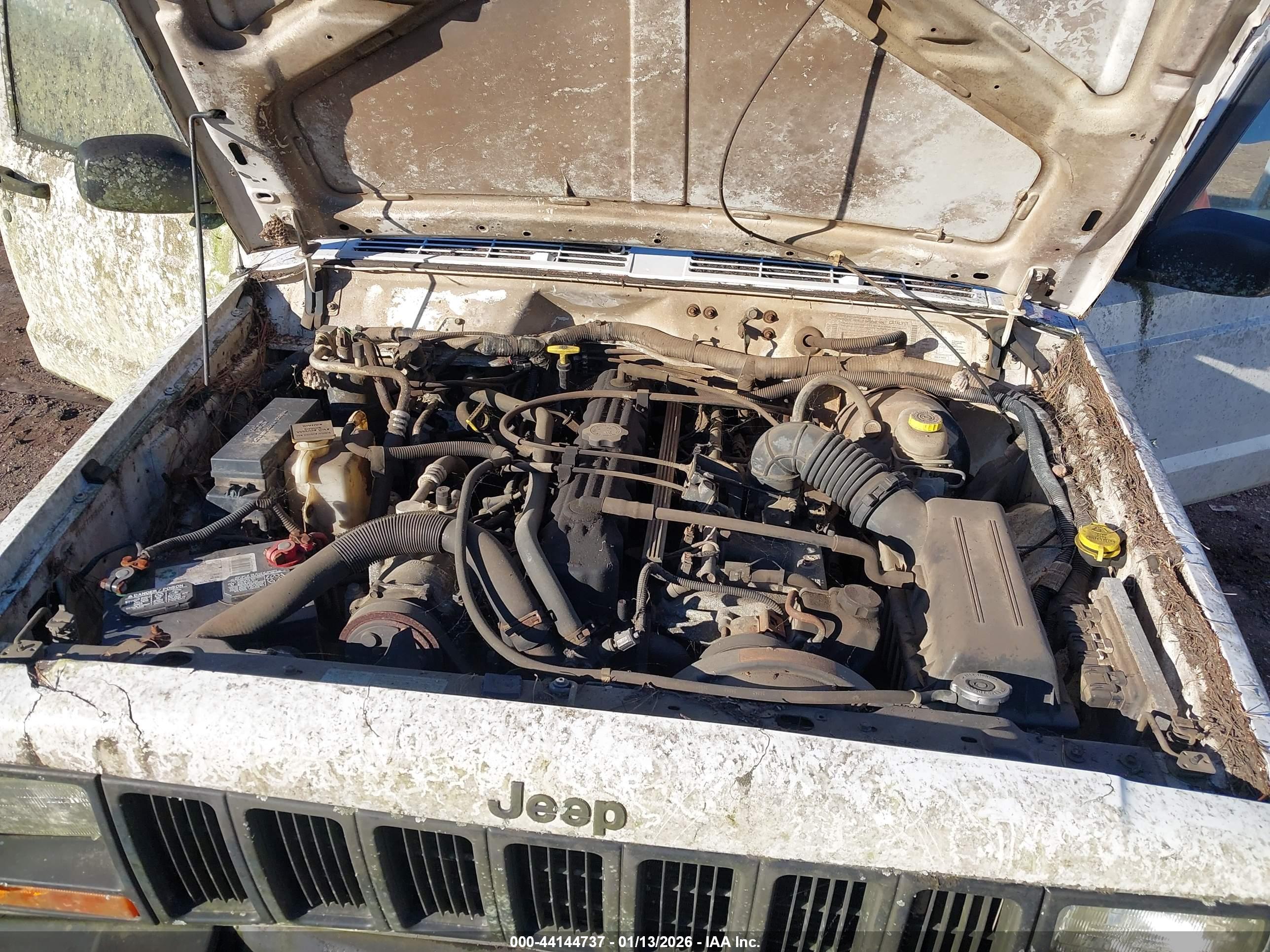 JEEP CHEROKEE image 10
