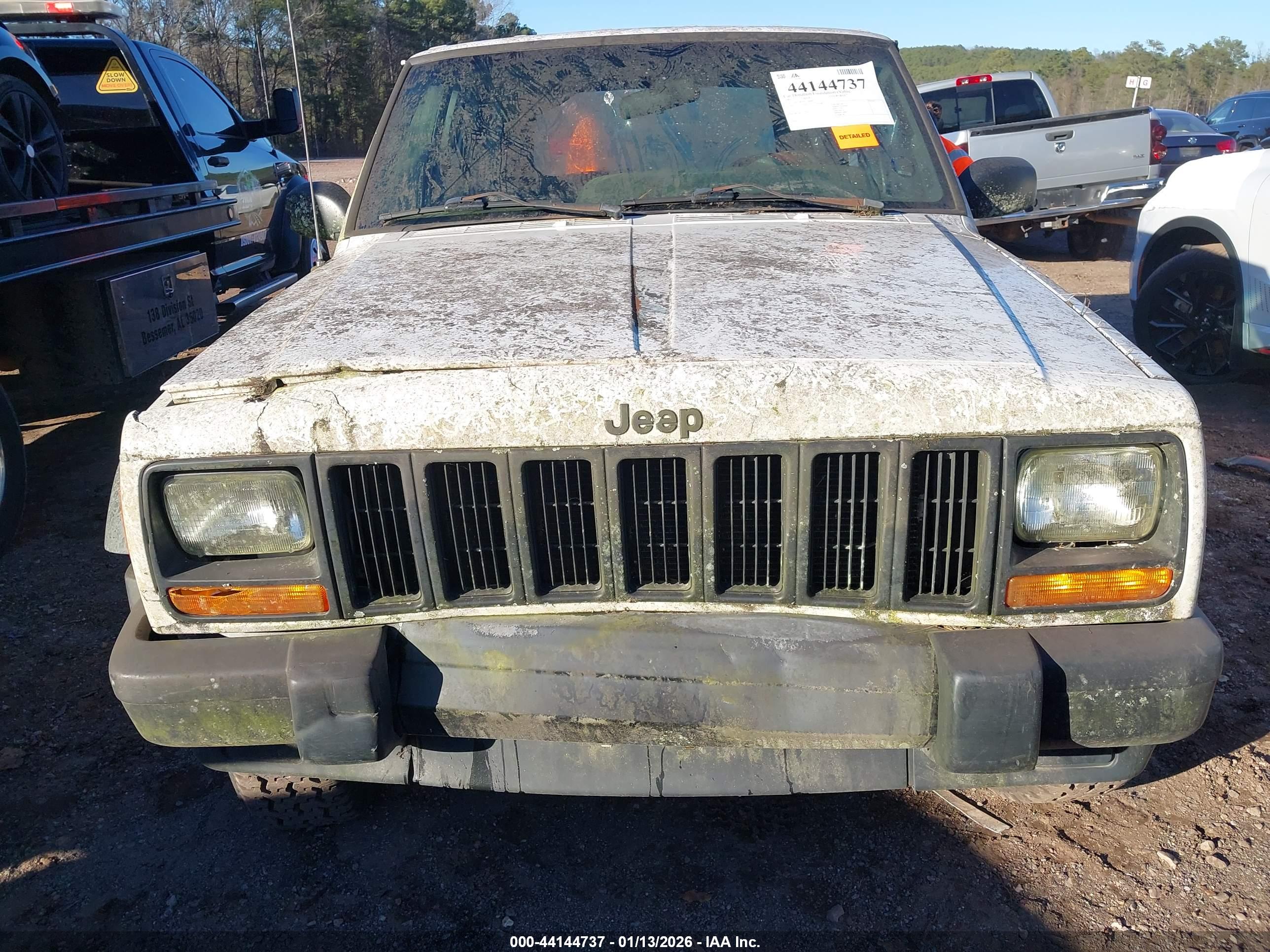 JEEP CHEROKEE image 6