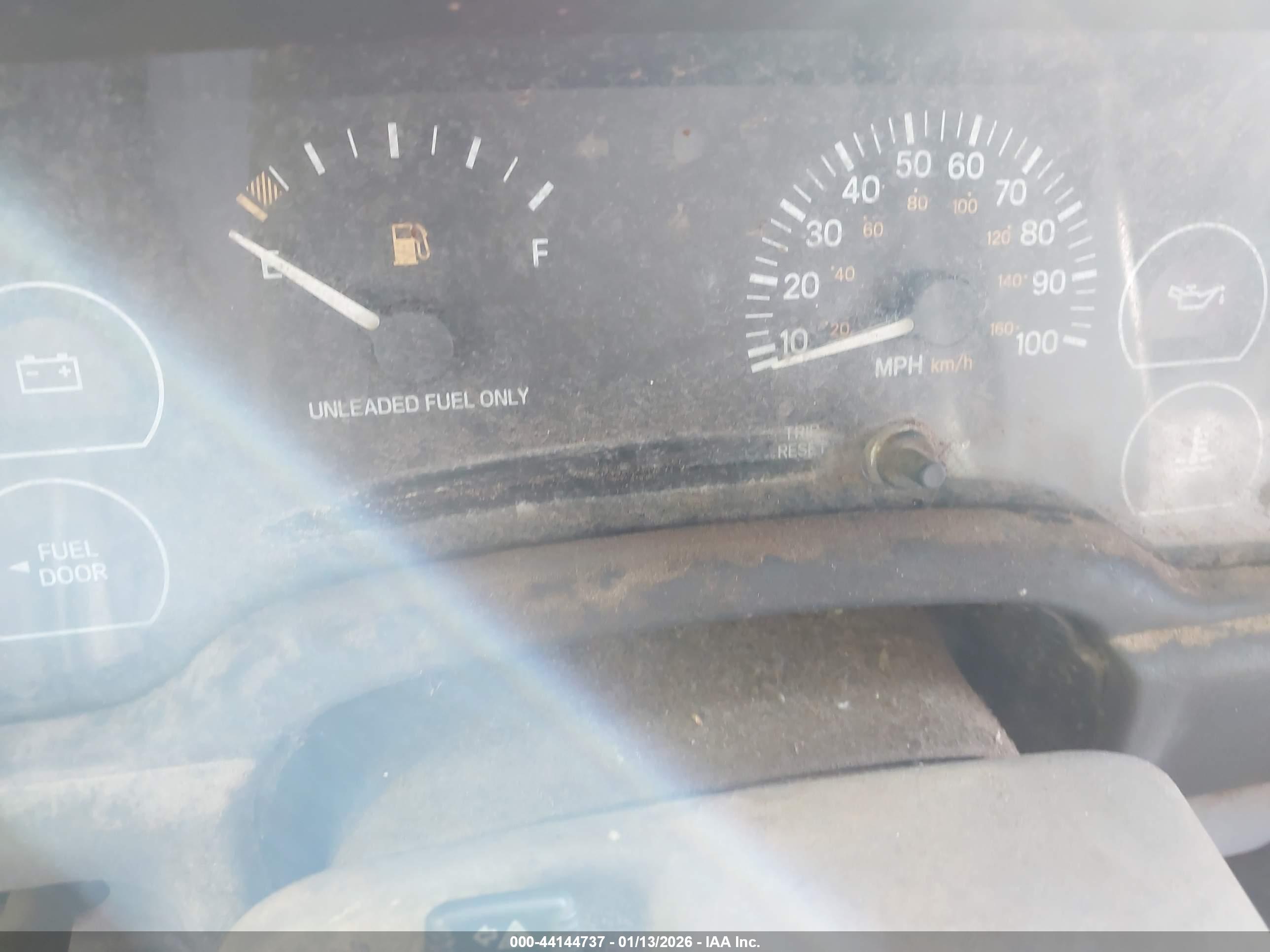 JEEP CHEROKEE image 7
