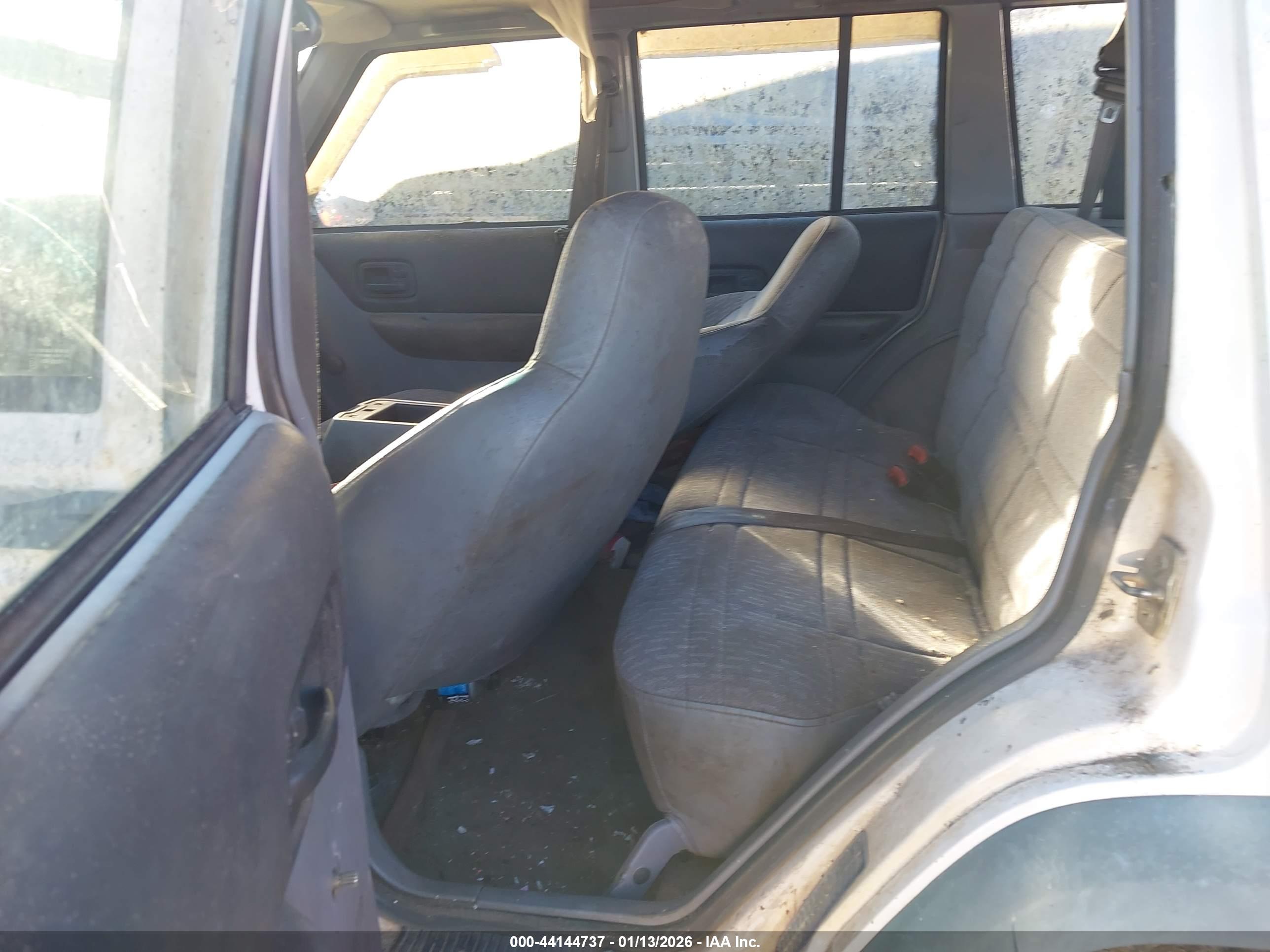 JEEP CHEROKEE image 8