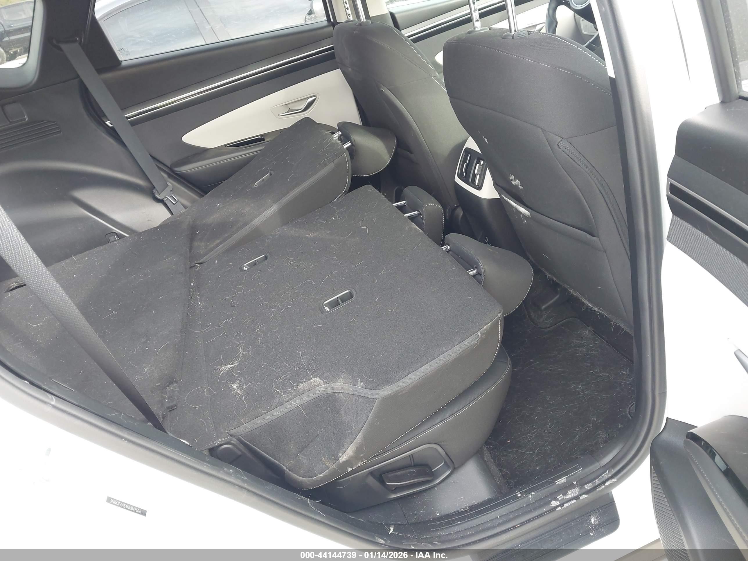 HYUNDAI TUCSON image 8