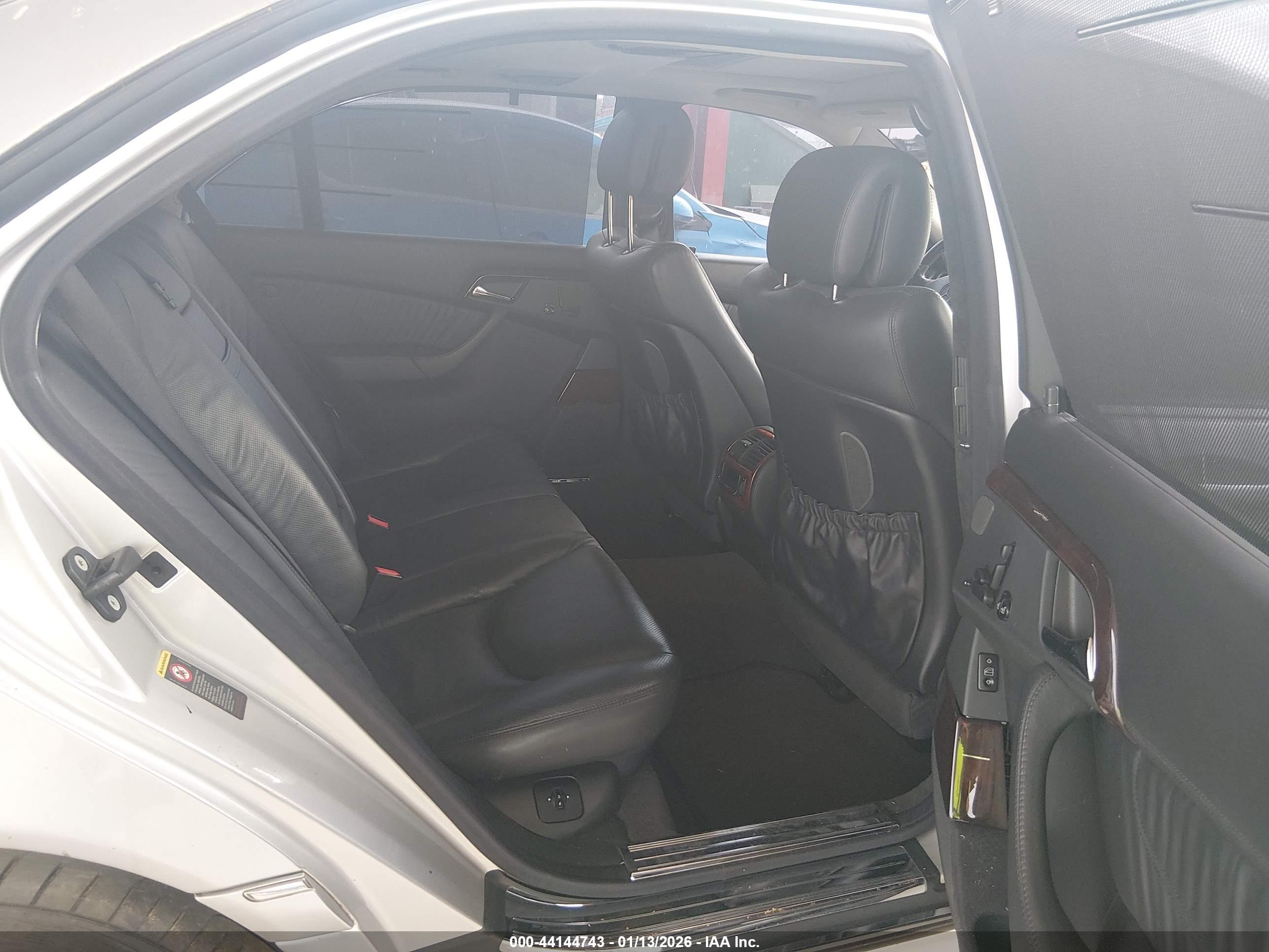 MERCEDES-BENZ S image 8