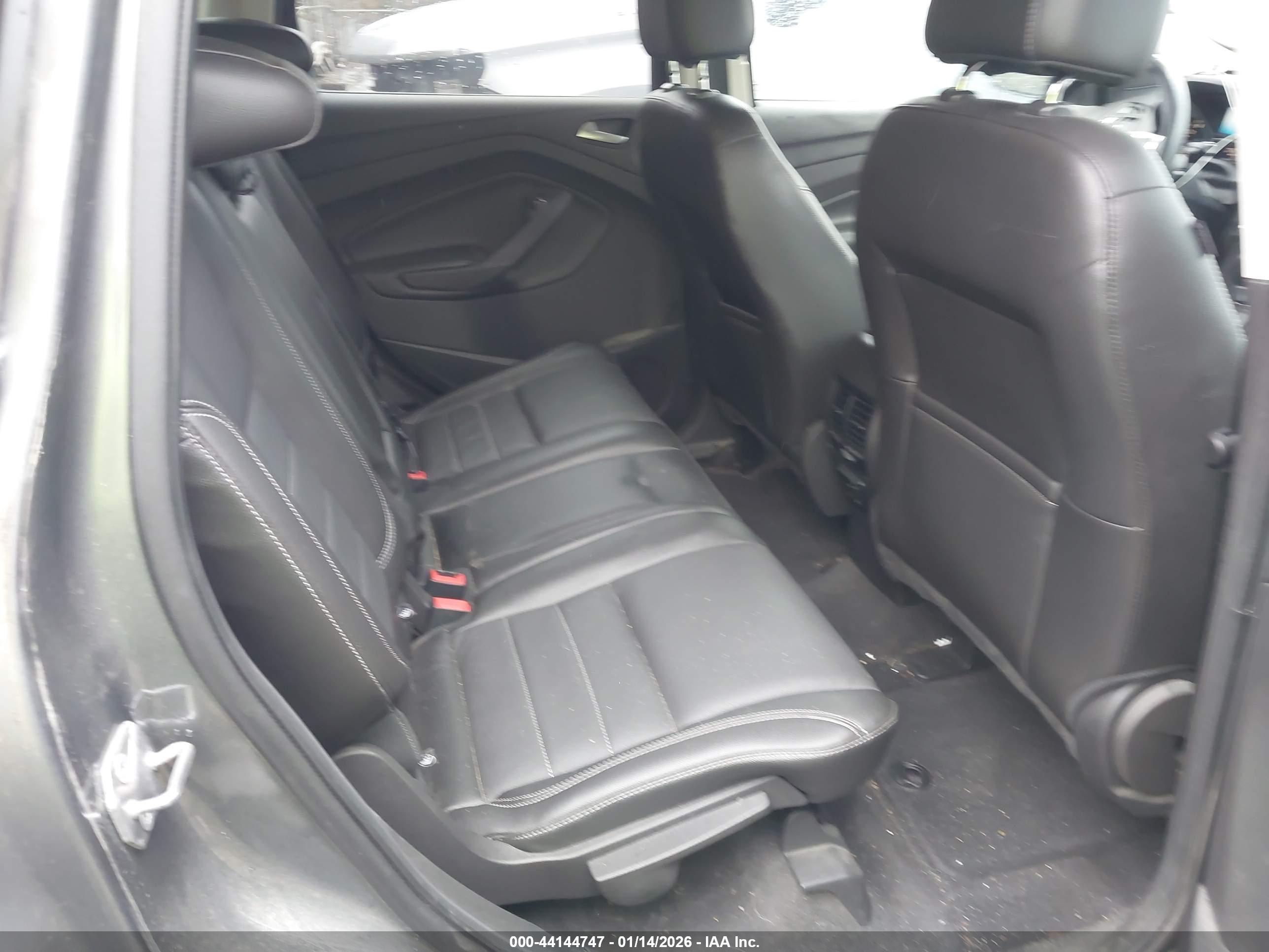 FORD ESCAPE image 8