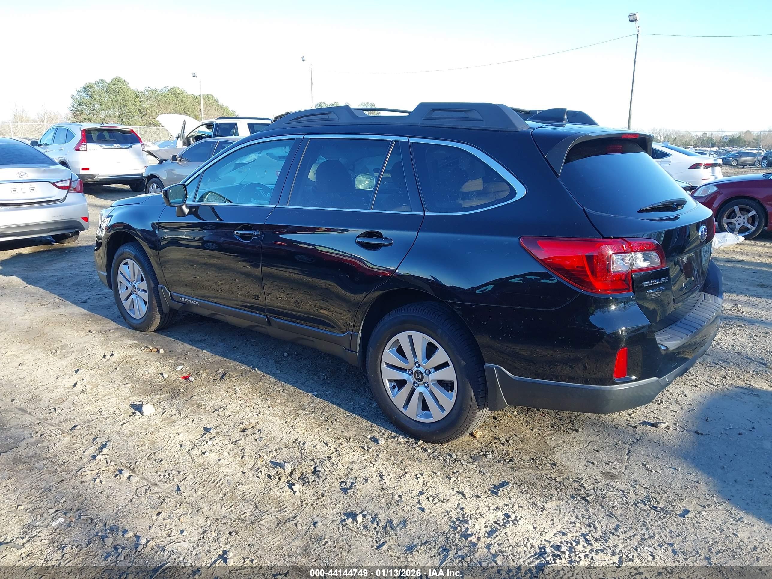 SUBARU OUTBACK image 3