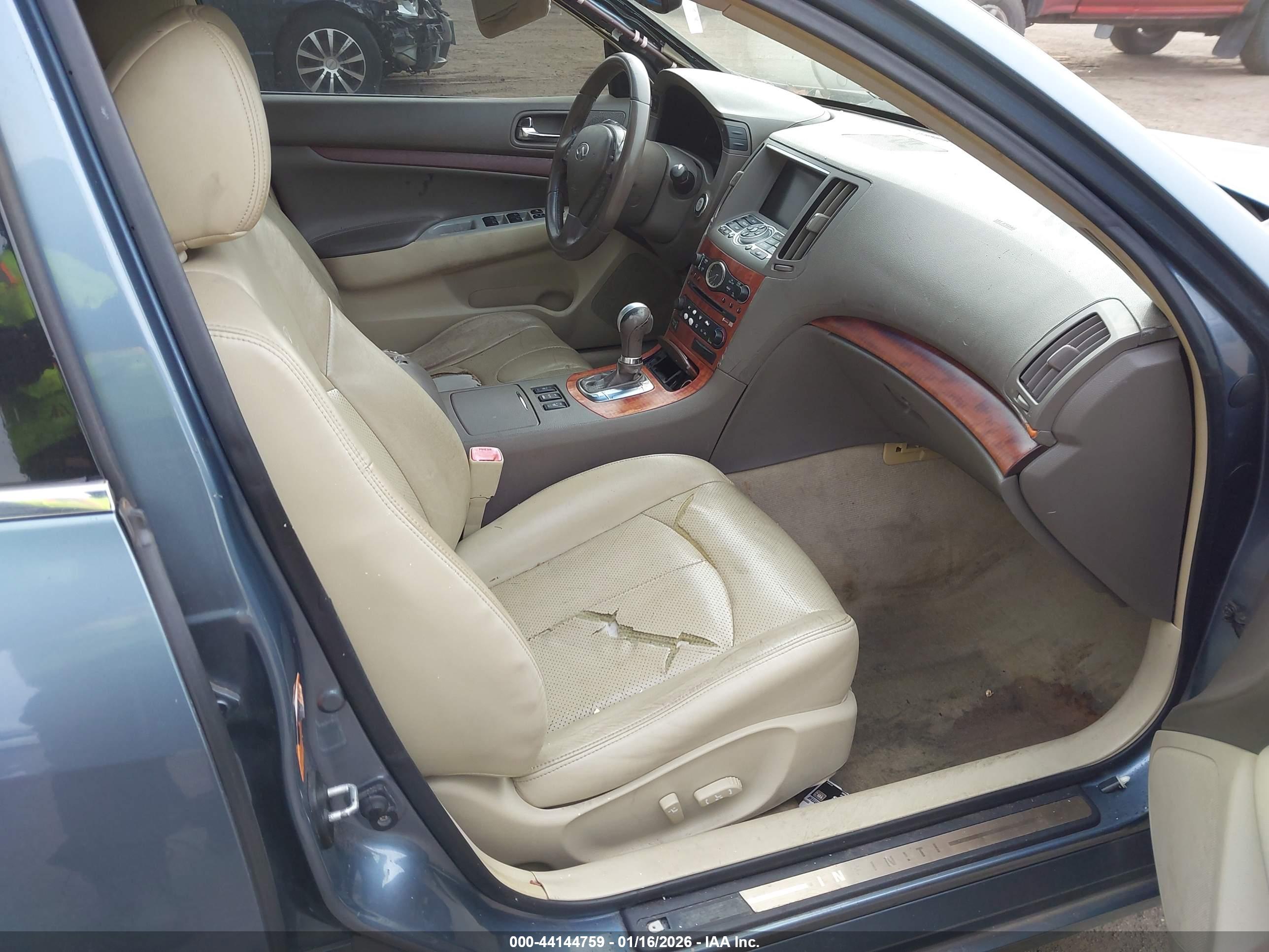 INFINITI G35X image 5