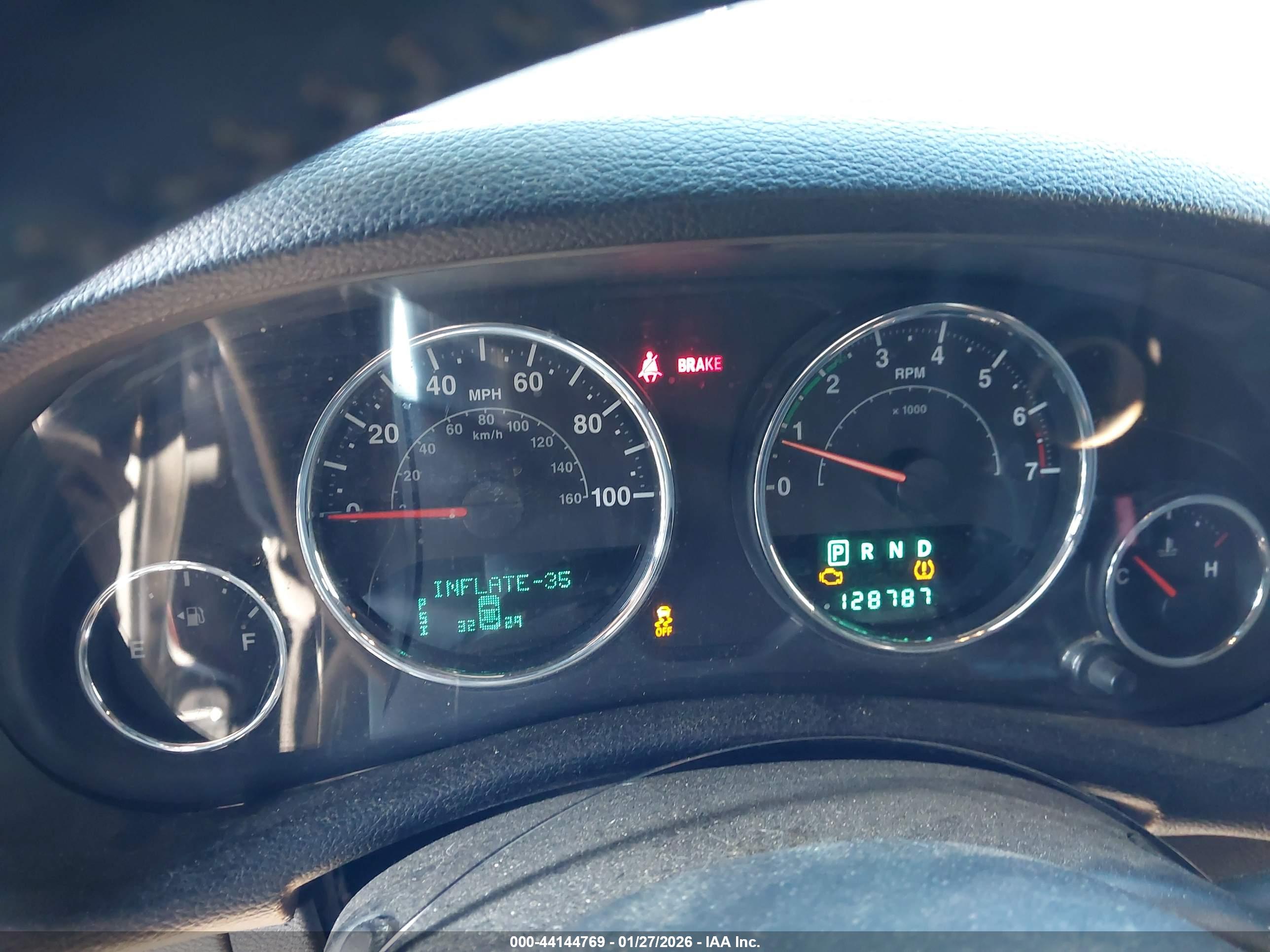 JEEP WRANGLER image 7