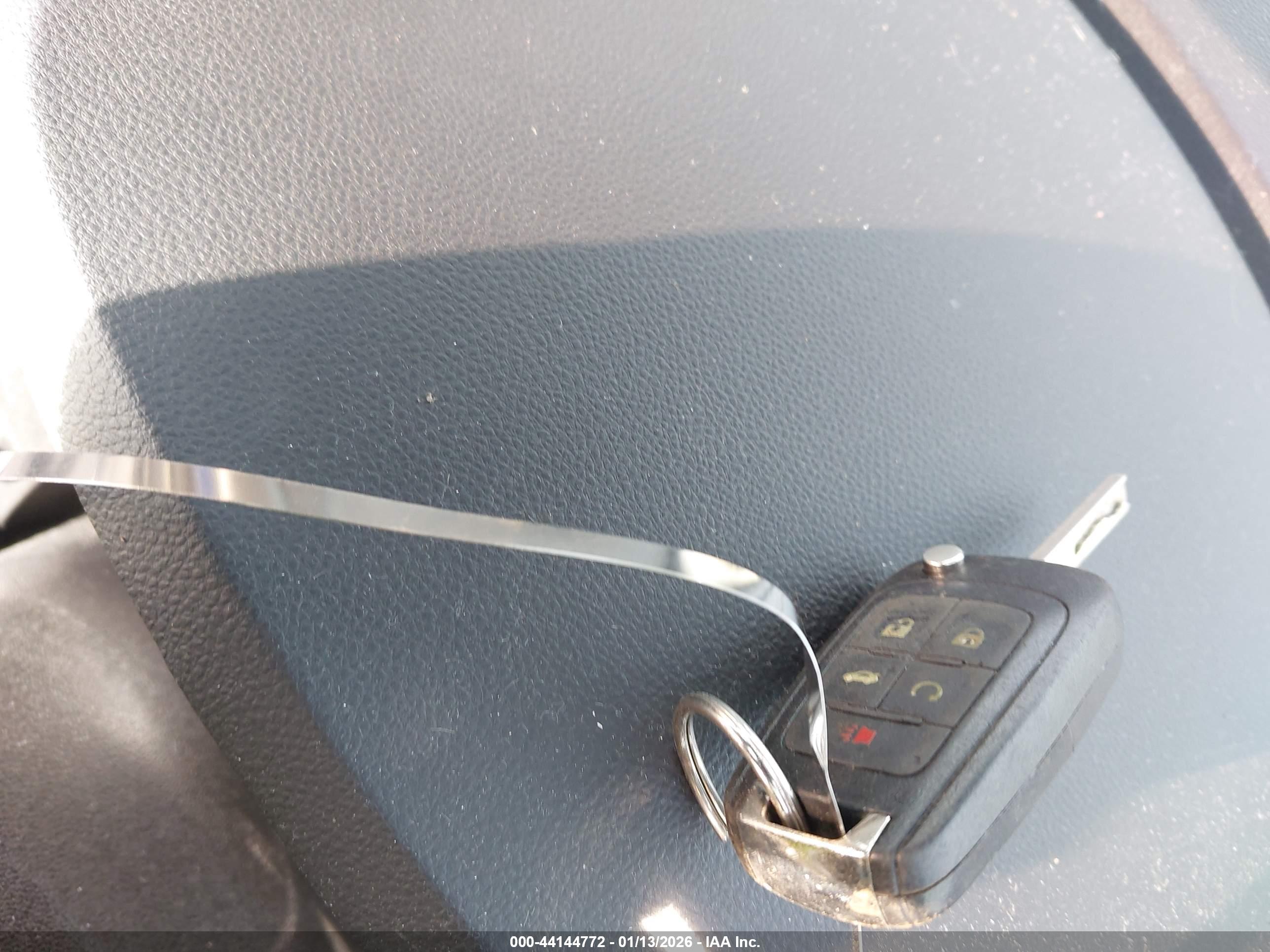 CHEVROLET EQUINOX image 11