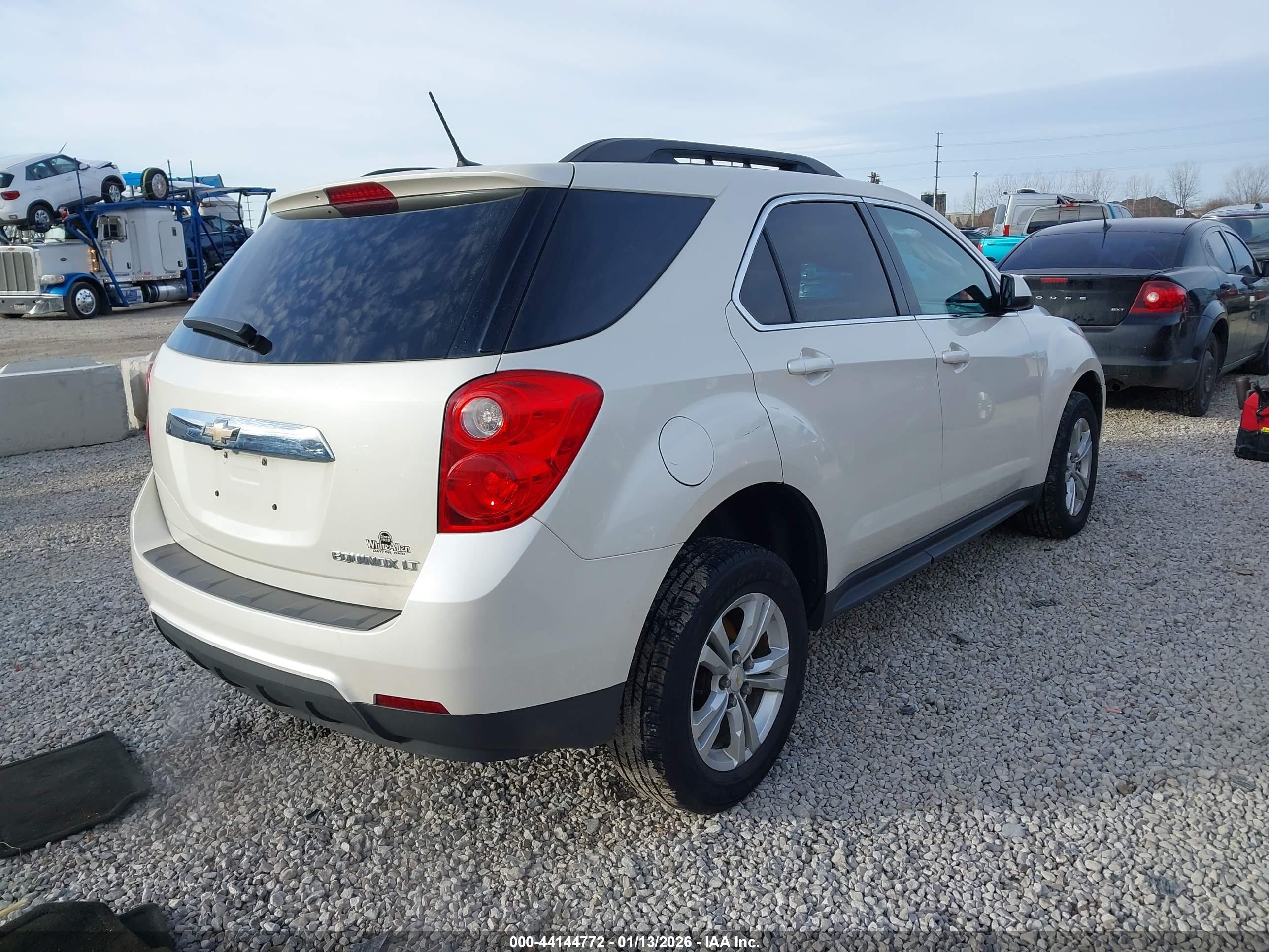CHEVROLET EQUINOX image 4
