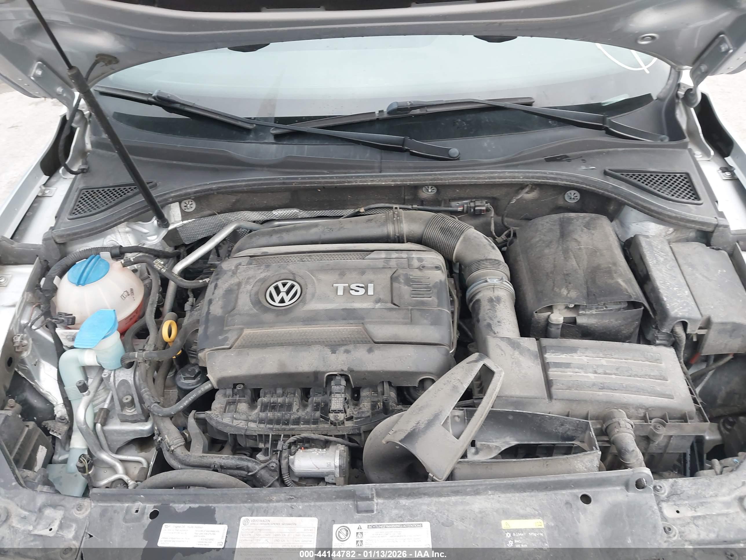 VOLKSWAGEN PASSAT image 10