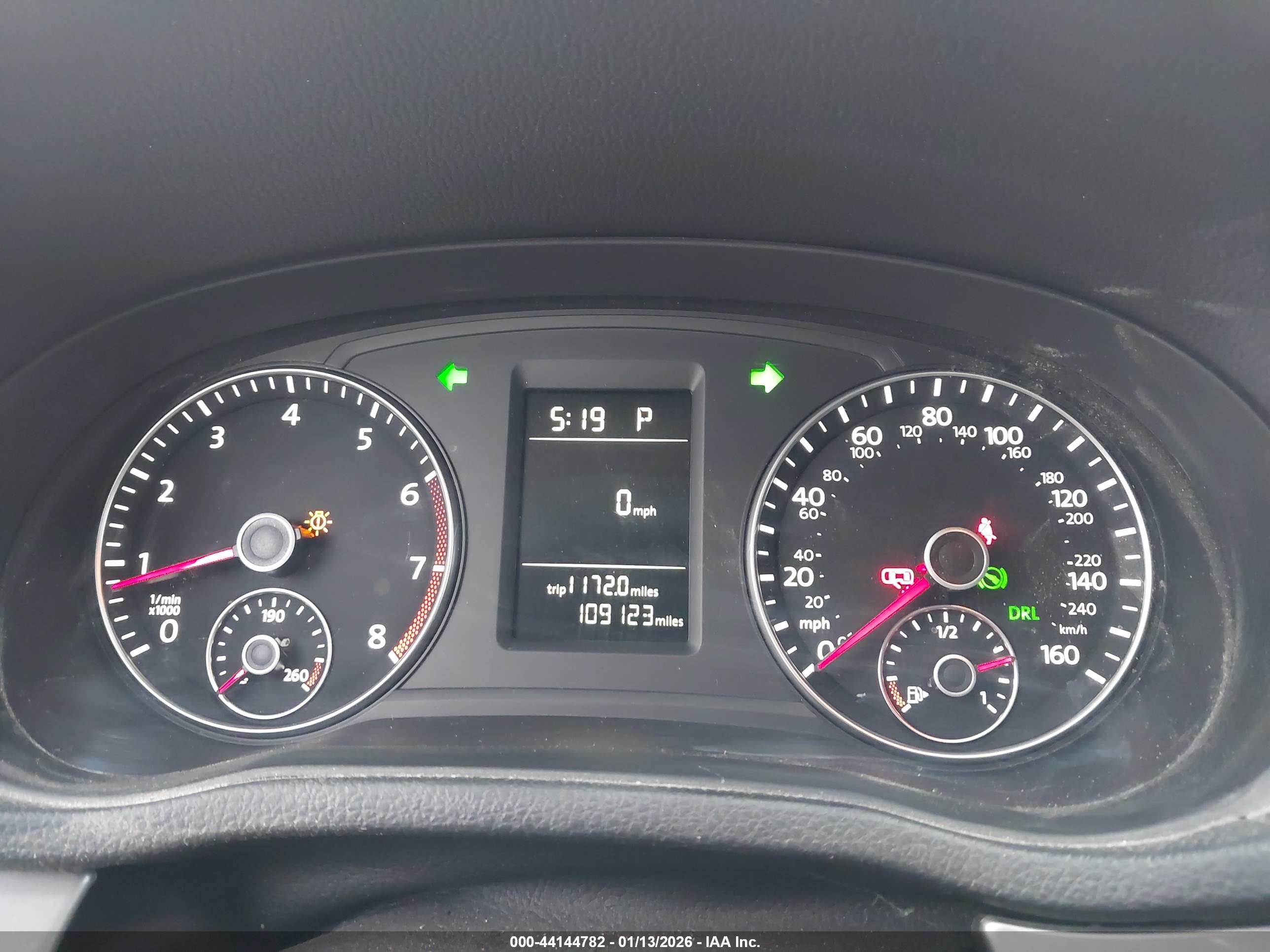 VOLKSWAGEN PASSAT image 7