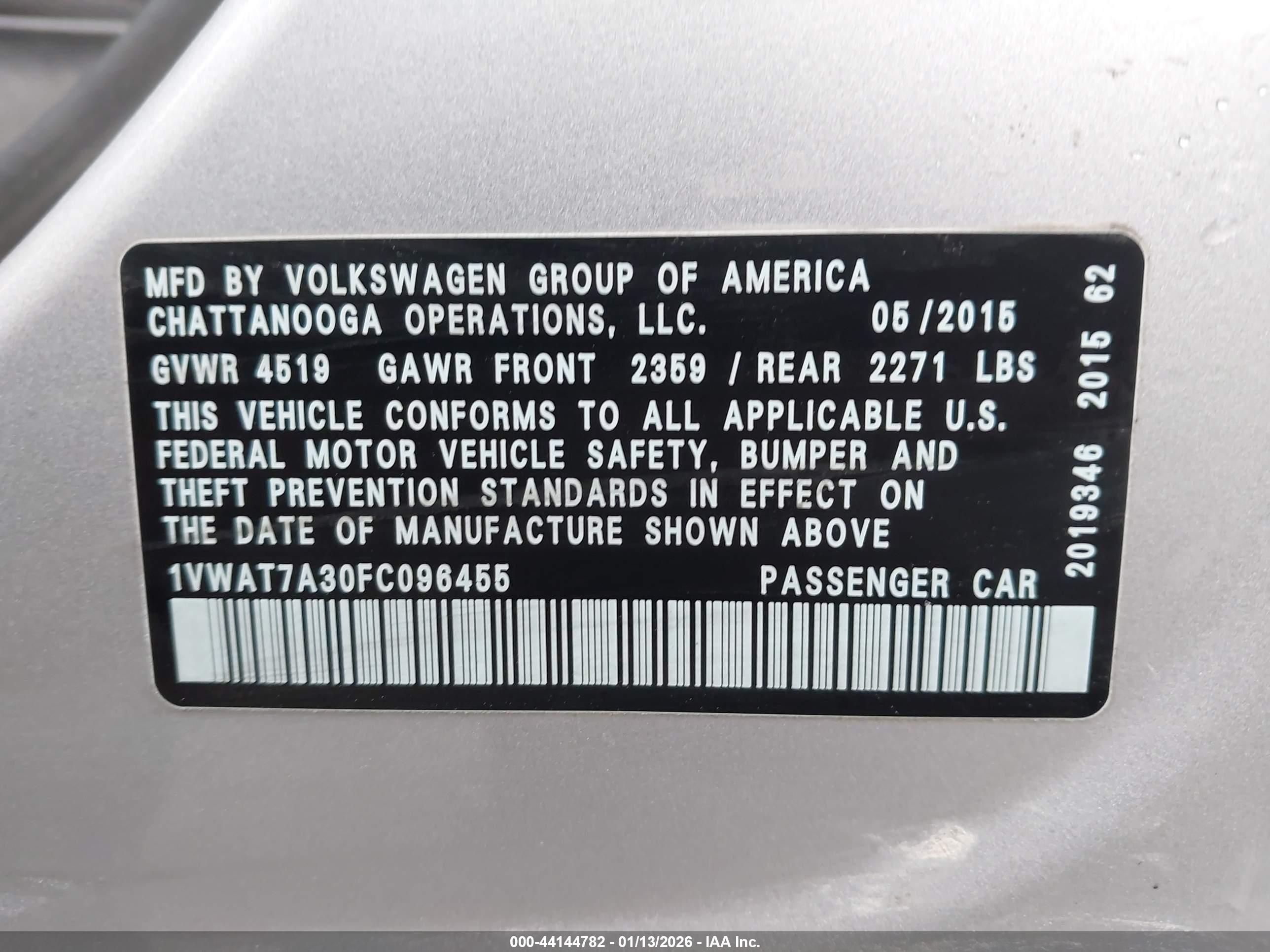 VOLKSWAGEN PASSAT image 9