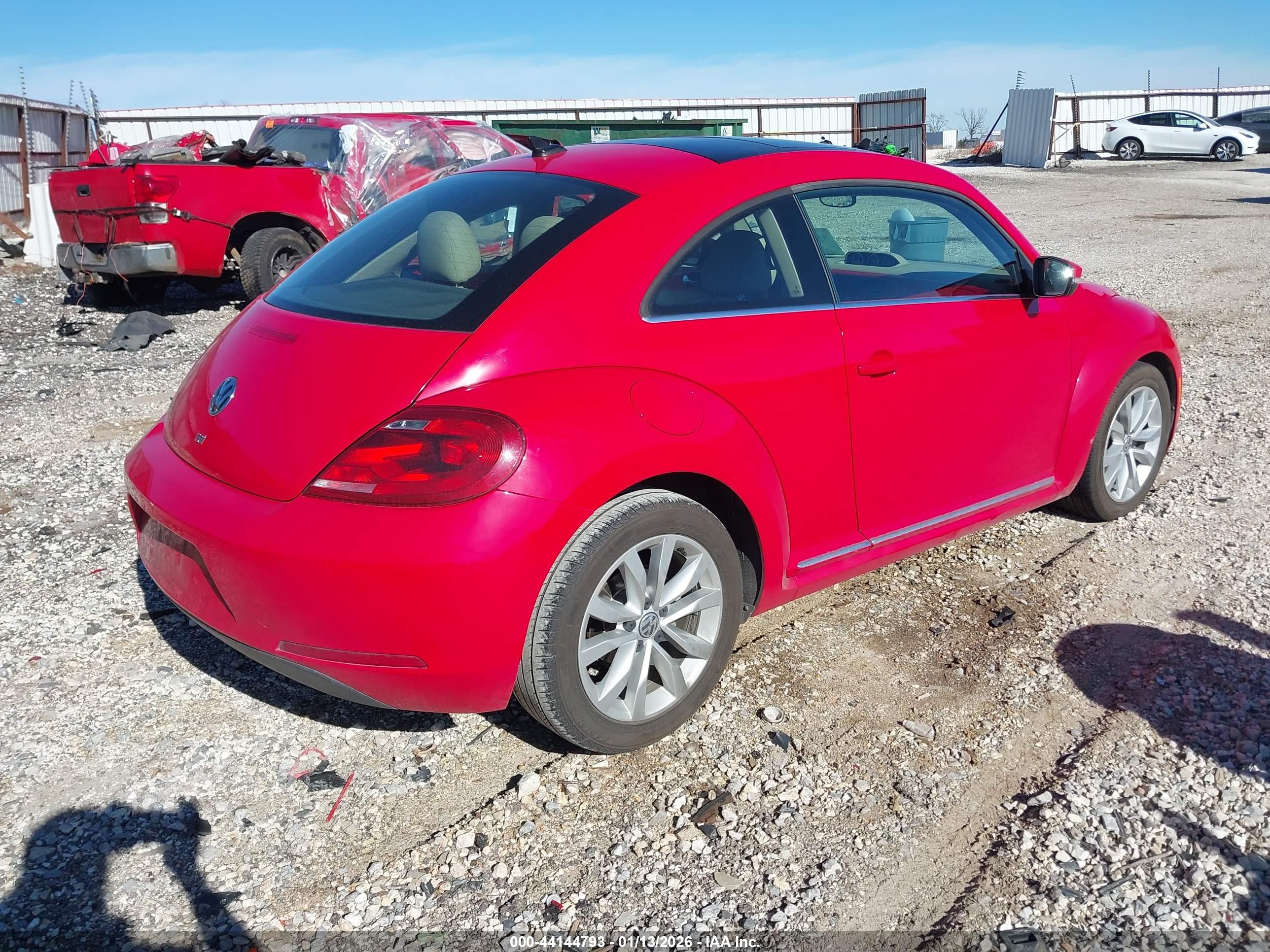 VOLKSWAGEN BEETLE image 4