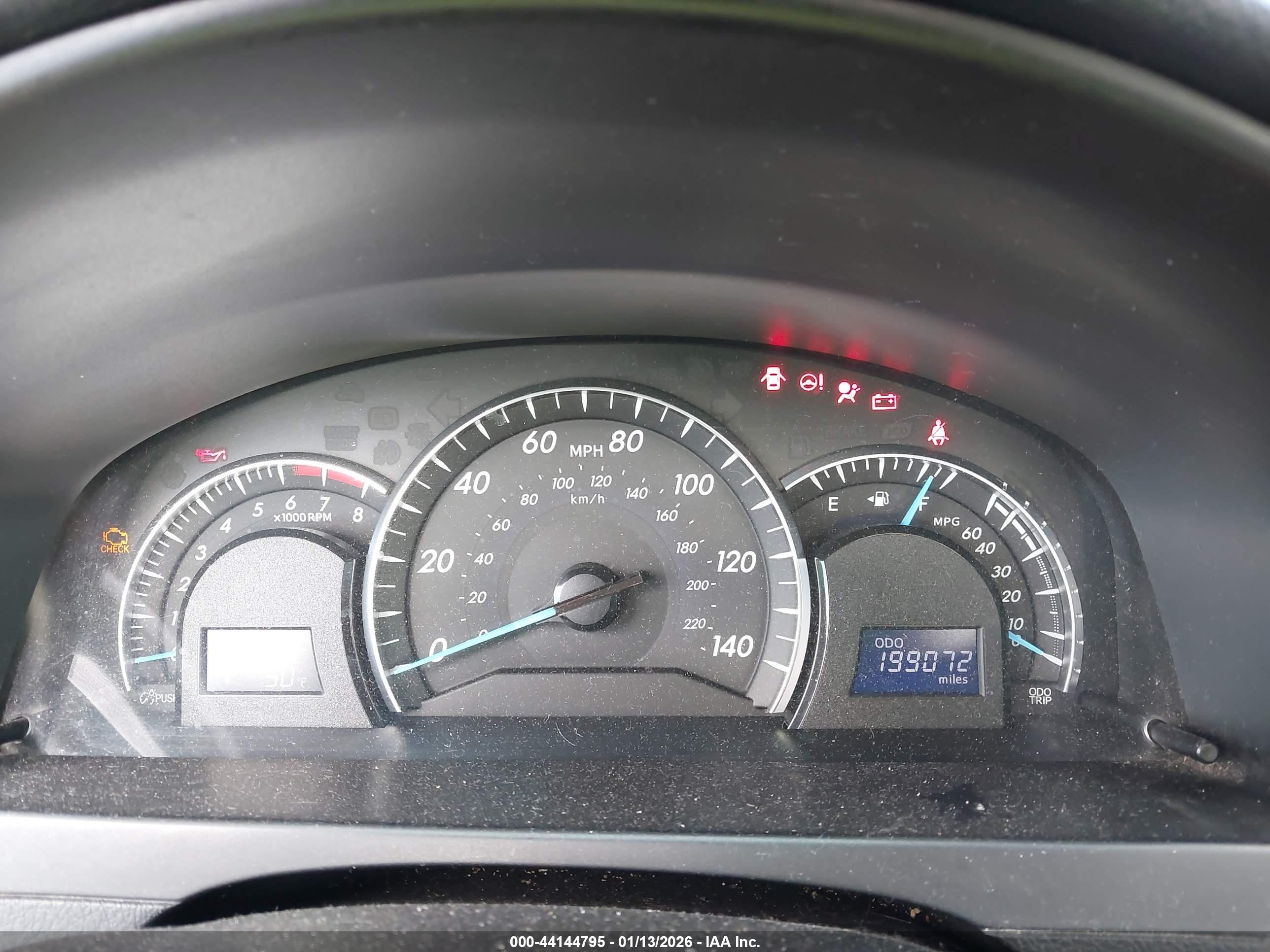 TOYOTA CAMRY image 7