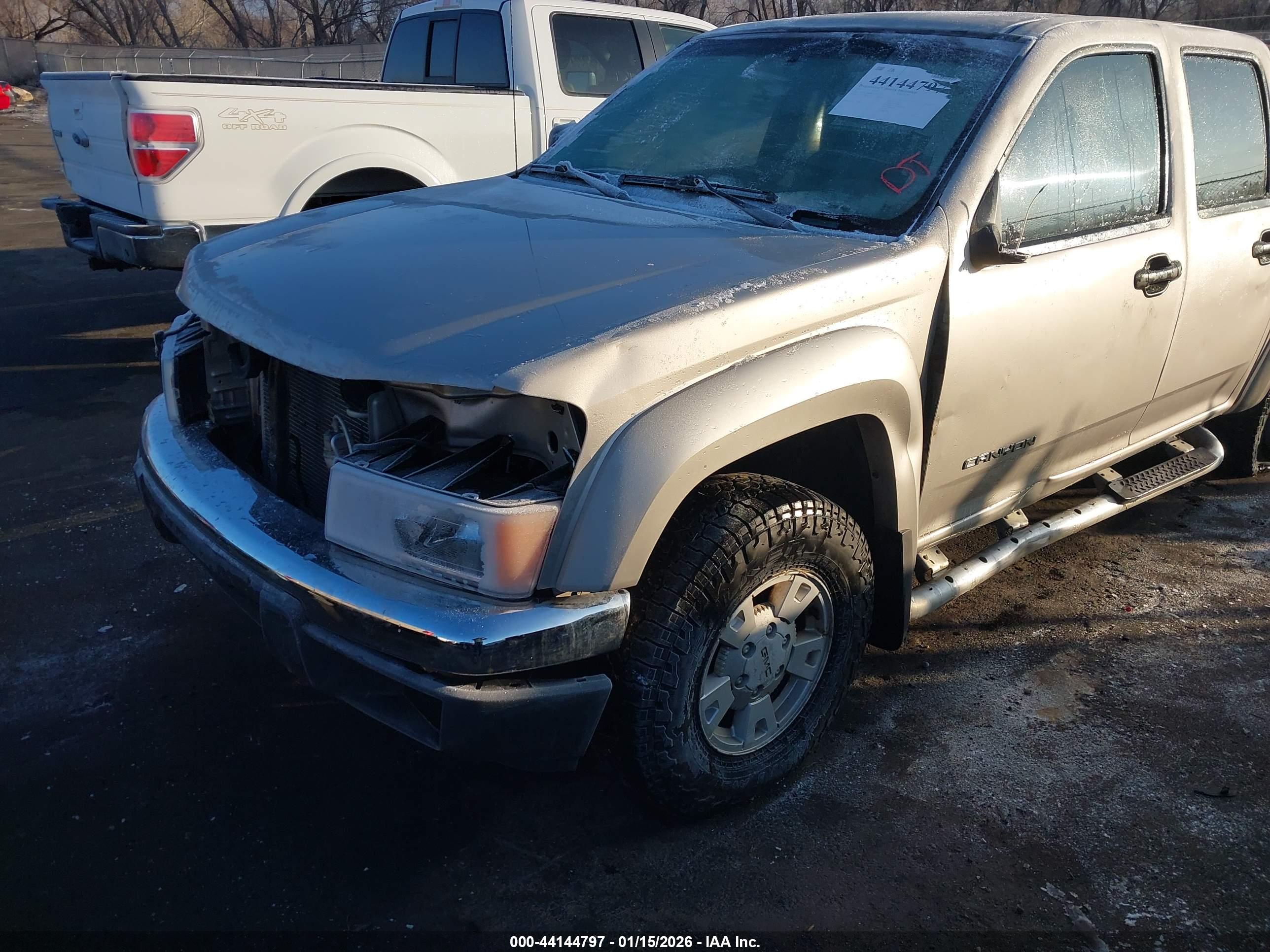 GMC CANYON image 6