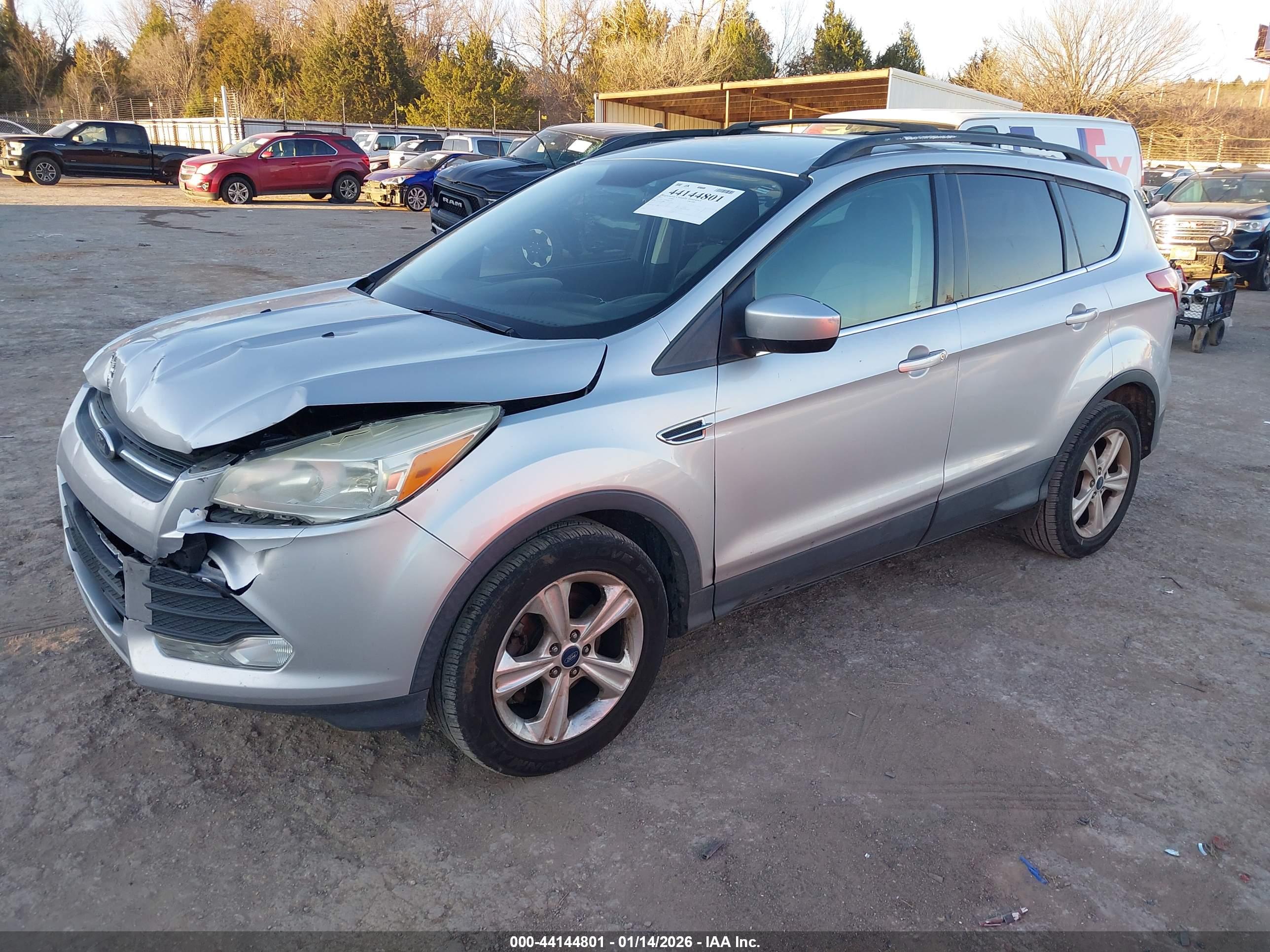 FORD ESCAPE image 2