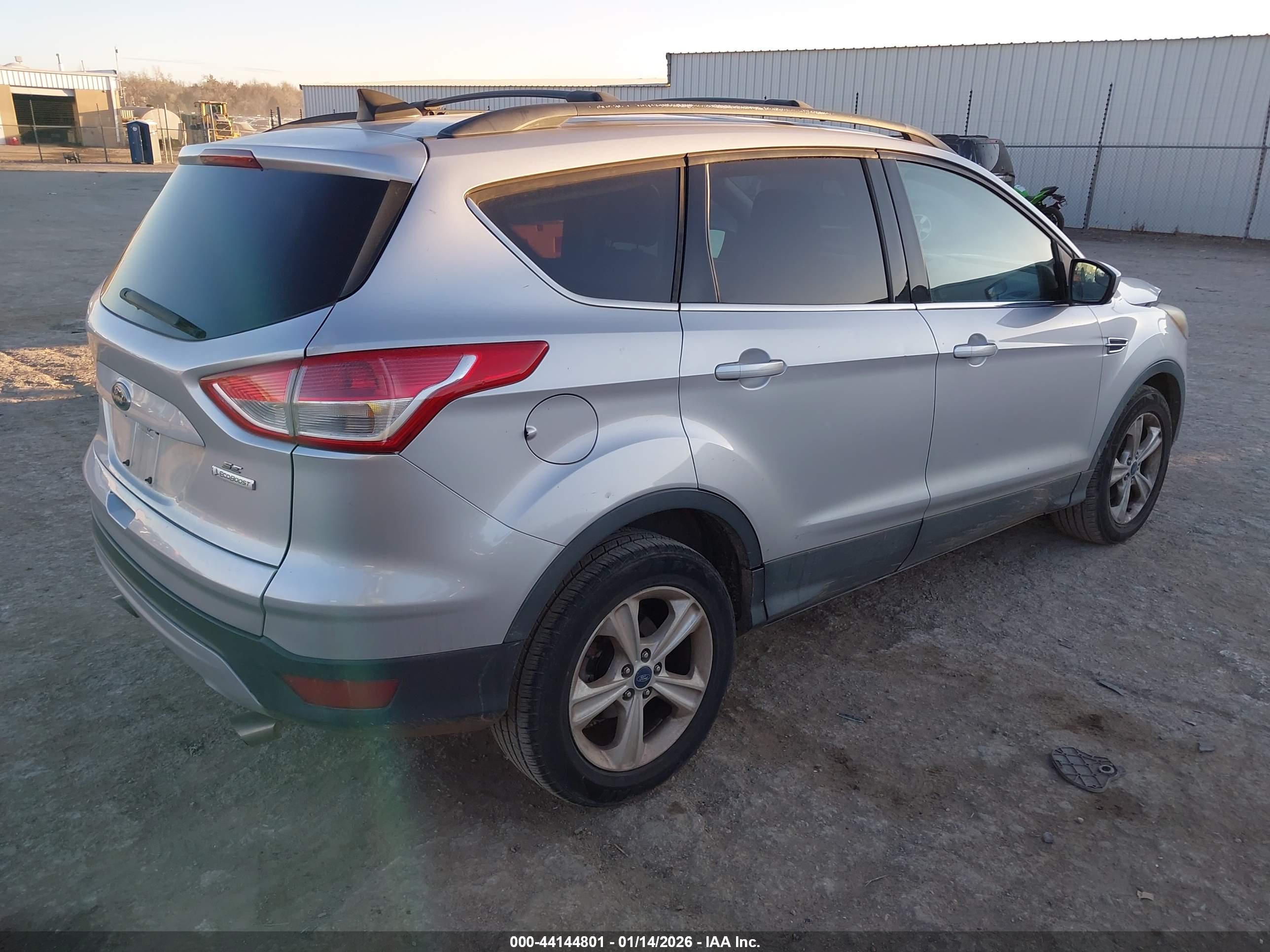 FORD ESCAPE image 4