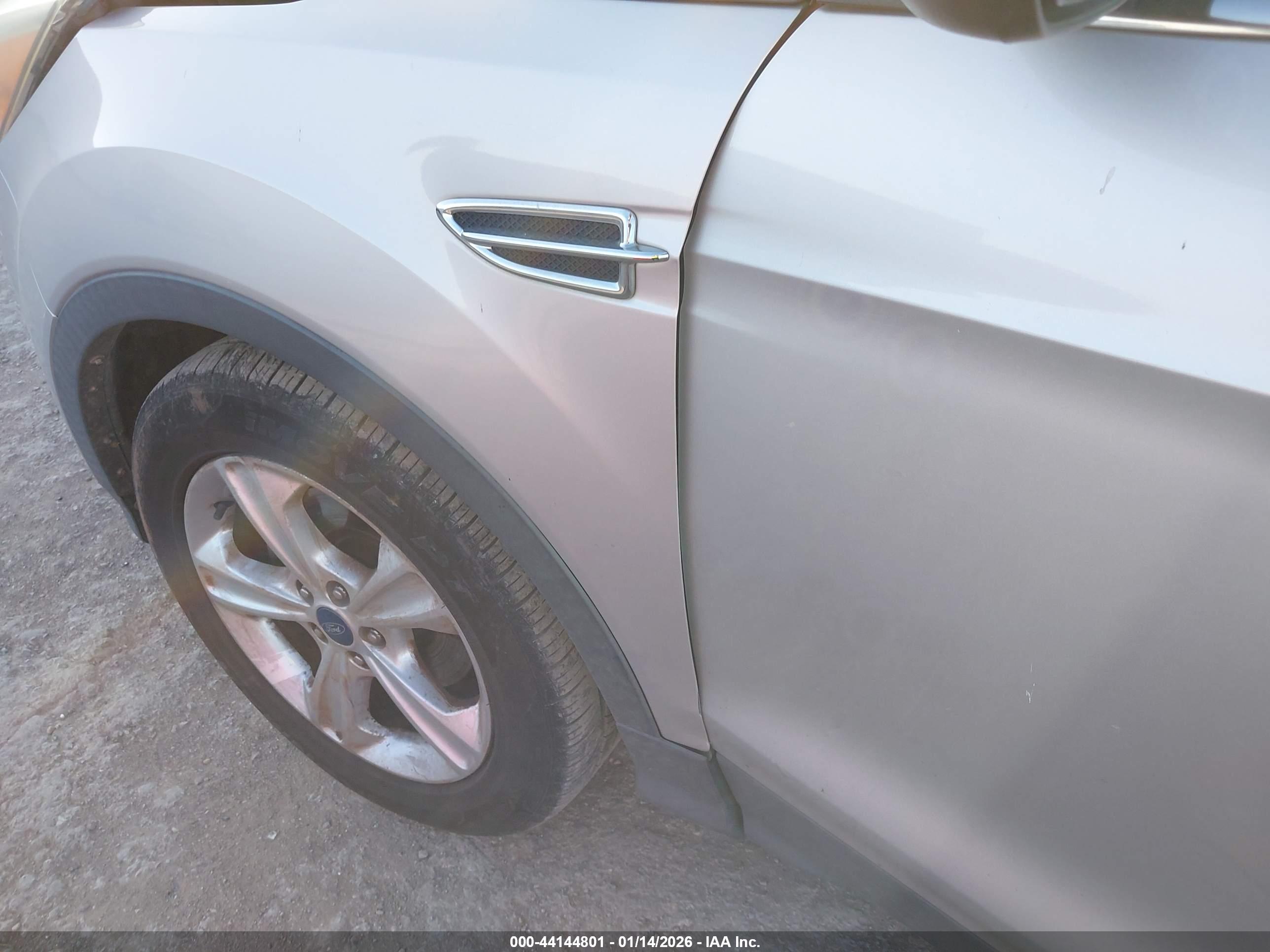 FORD ESCAPE image 6
