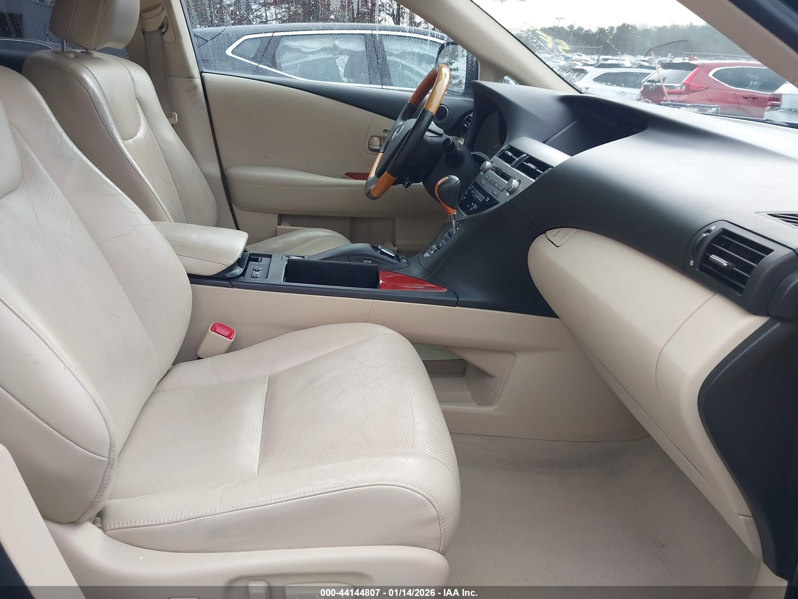 LEXUS RX image 5