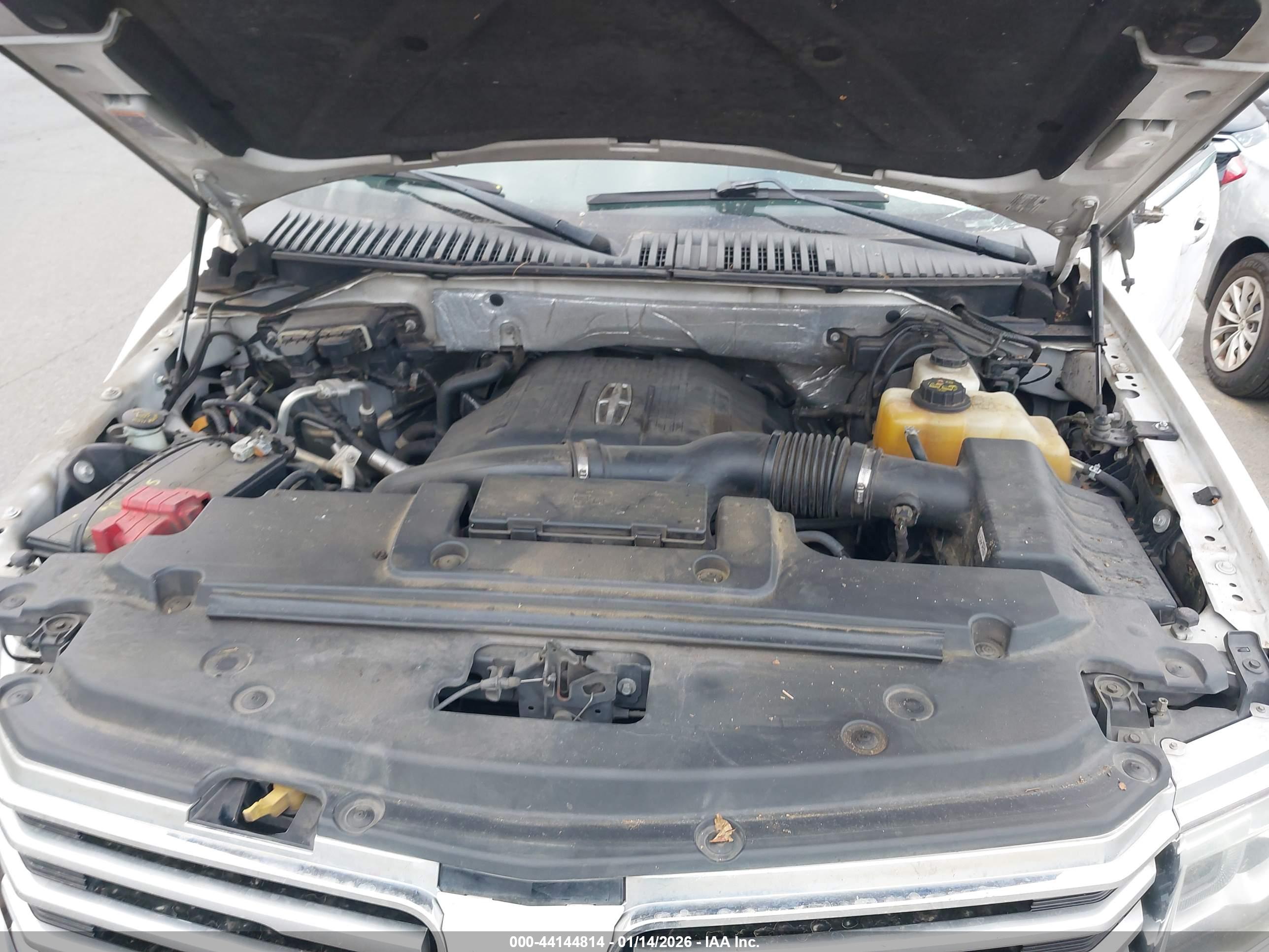 LINCOLN NAVIGATOR image 10