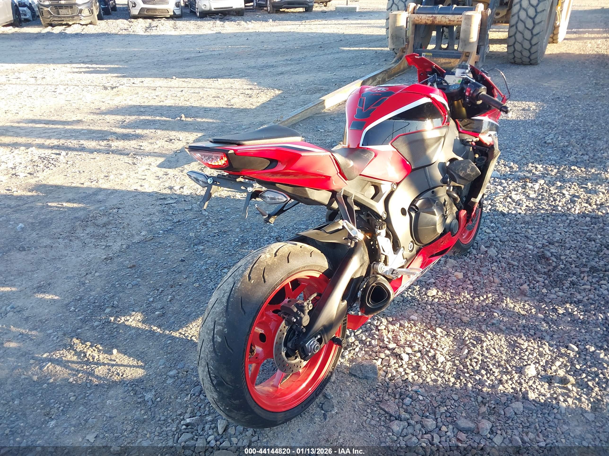 HONDA CBR1000 image 4