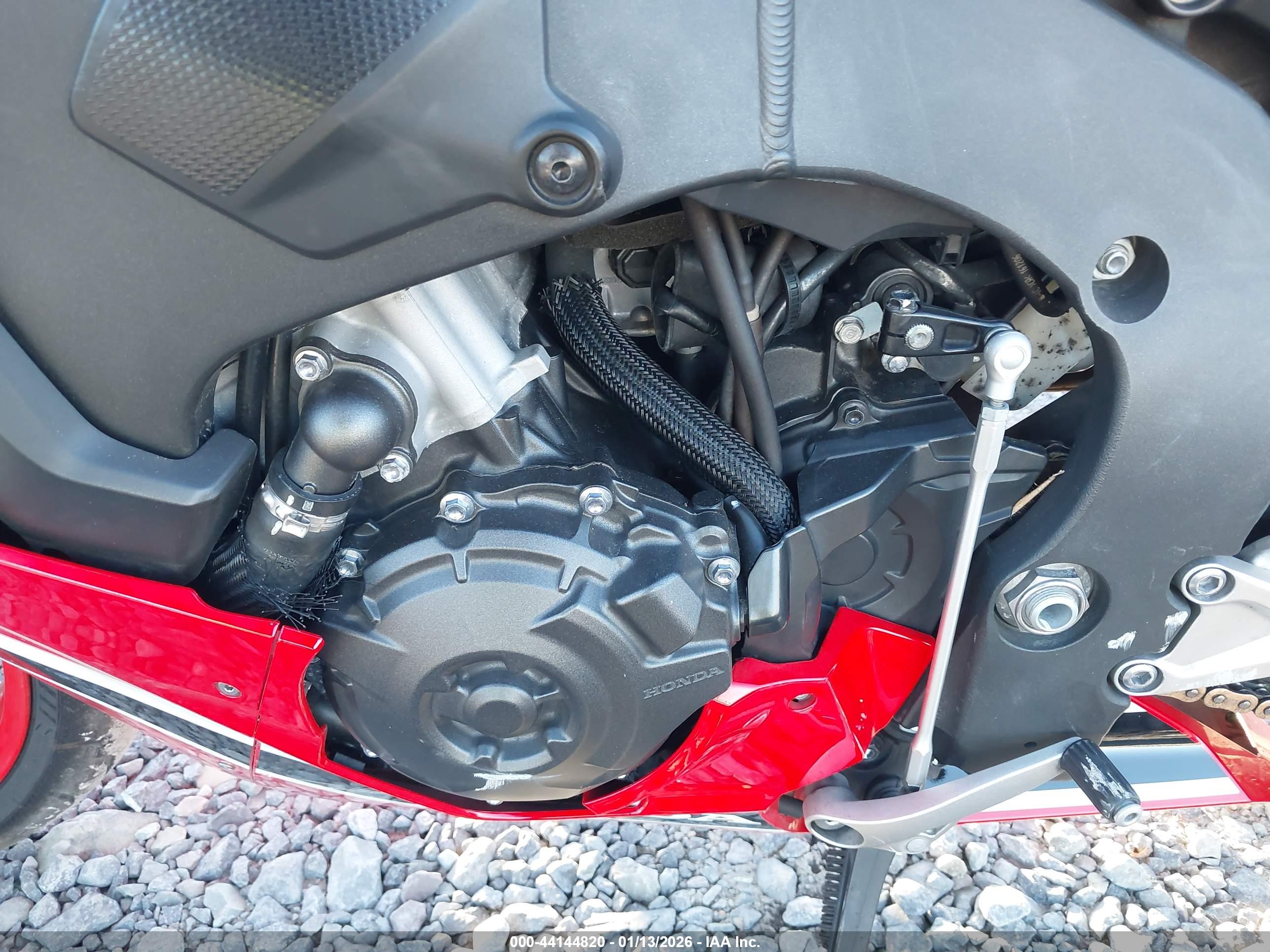 HONDA CBR1000 image 9