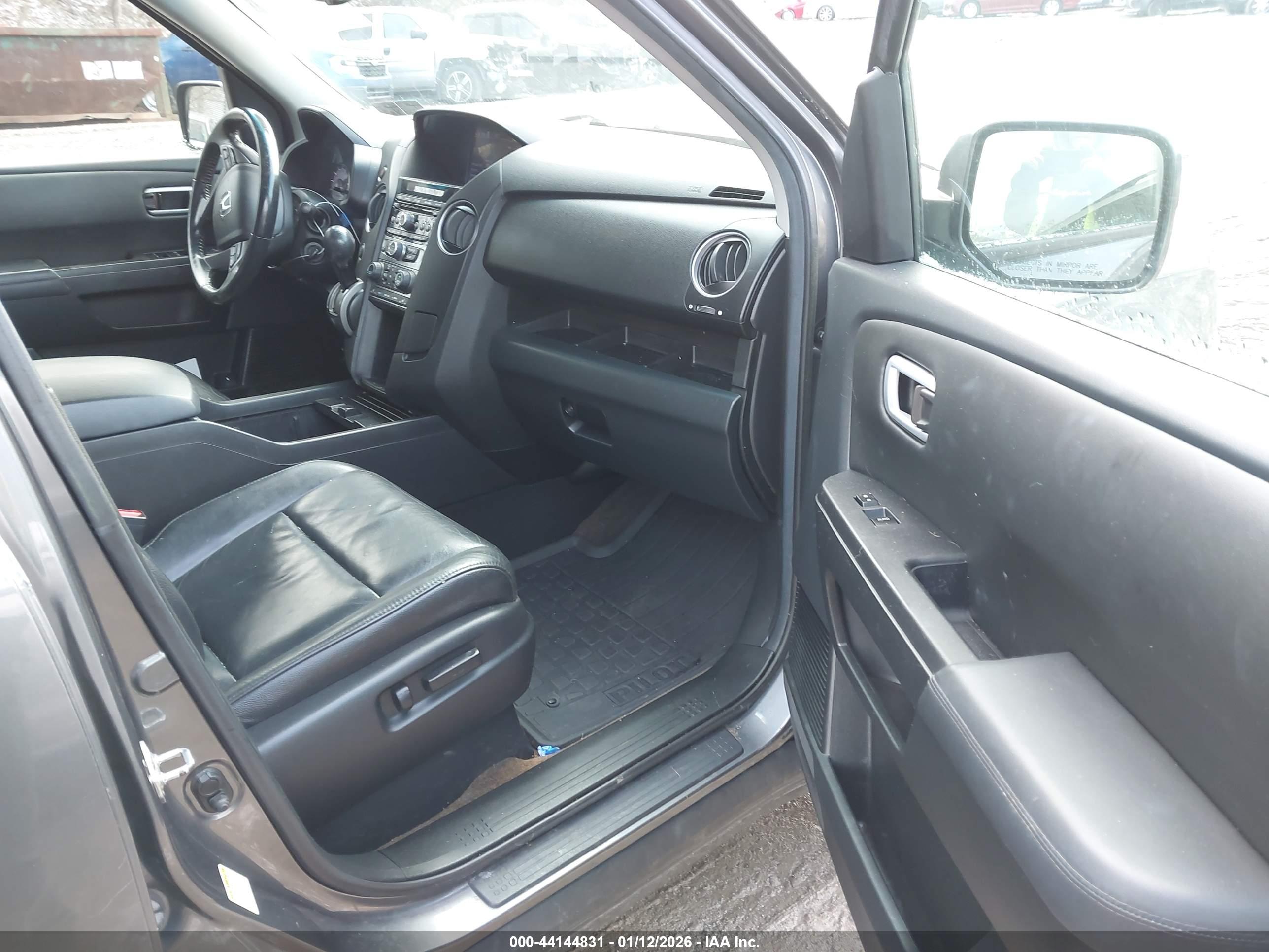HONDA PILOT image 5