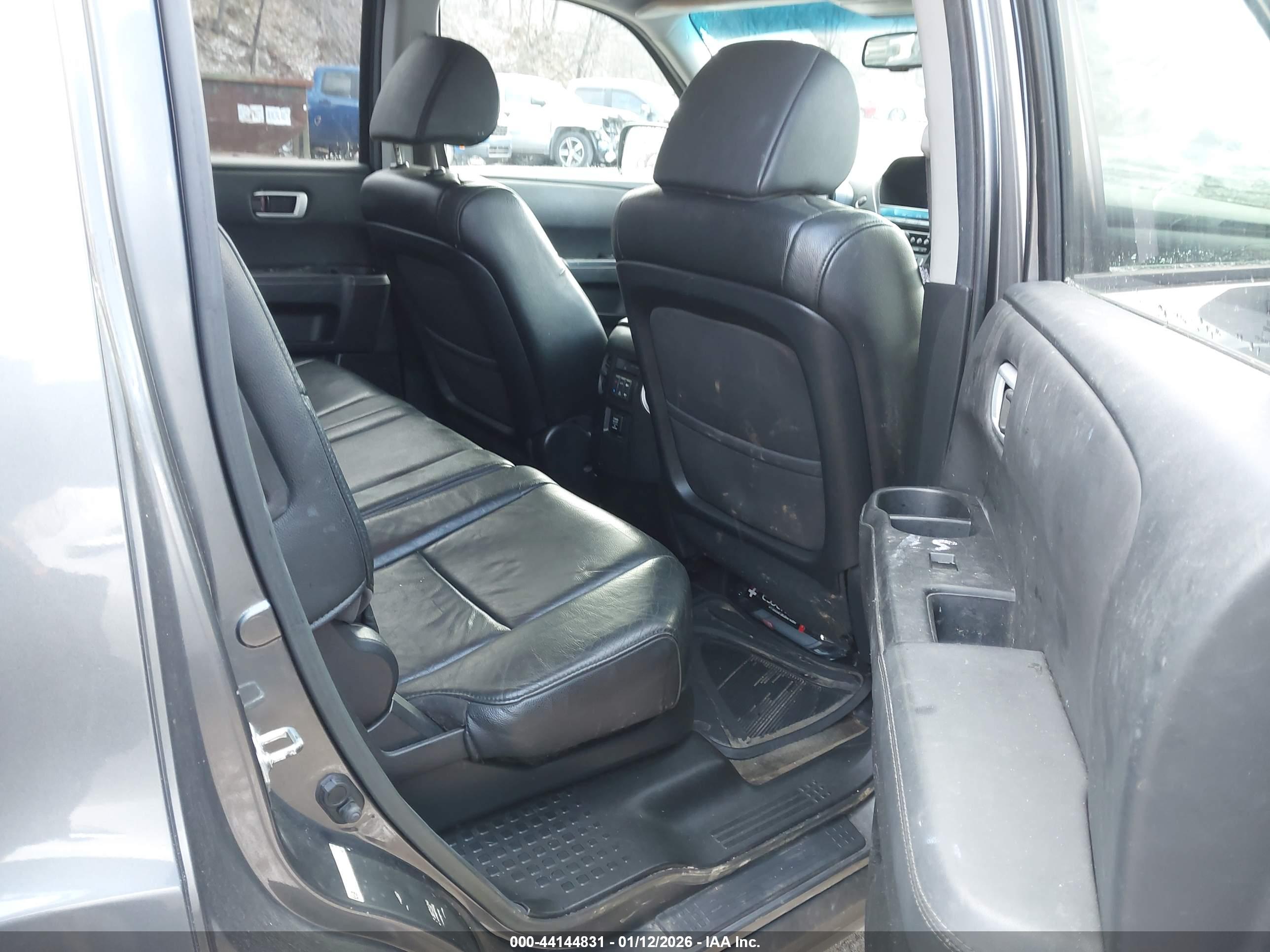 HONDA PILOT image 8