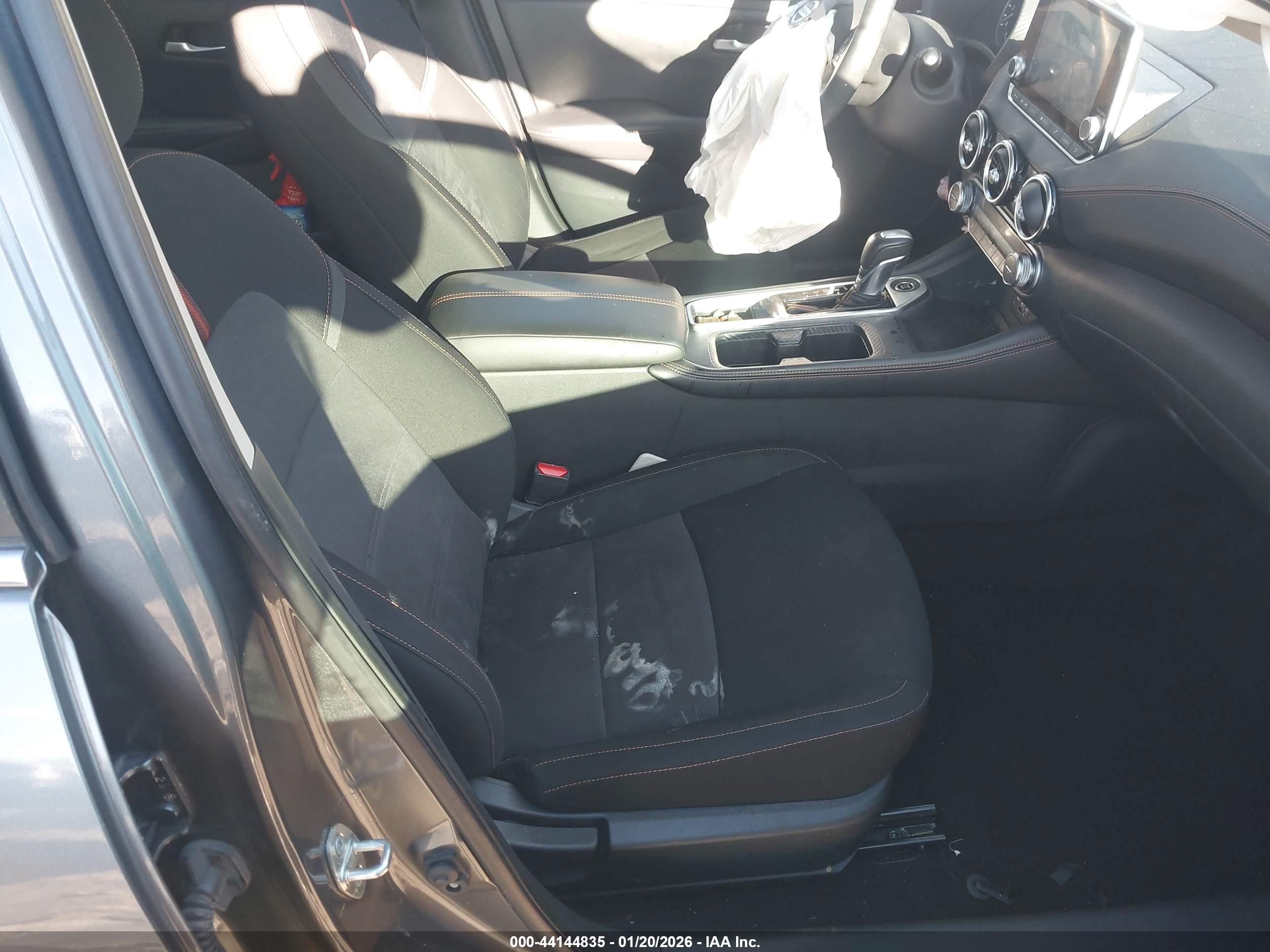 NISSAN SENTRA image 5