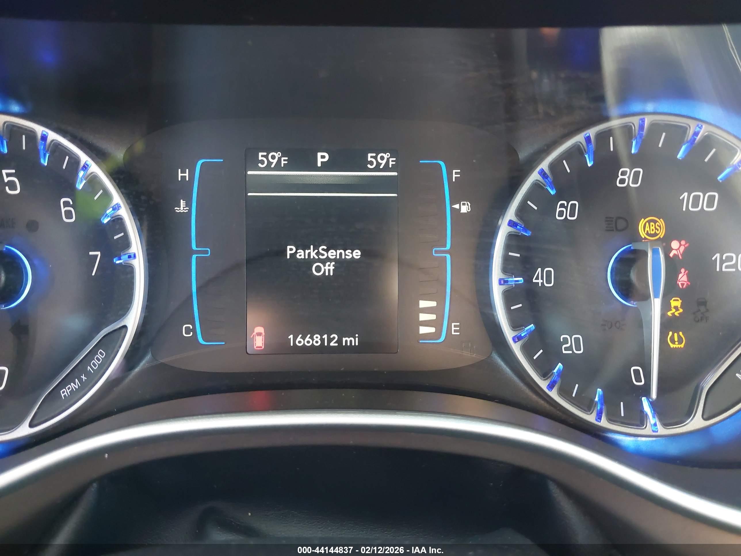 CHRYSLER PACIFICA image 7