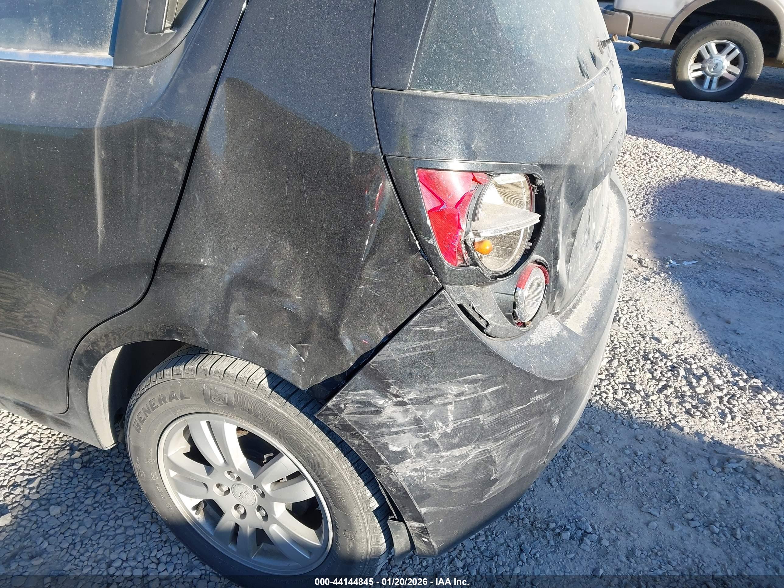 CHEVROLET SONIC image 6