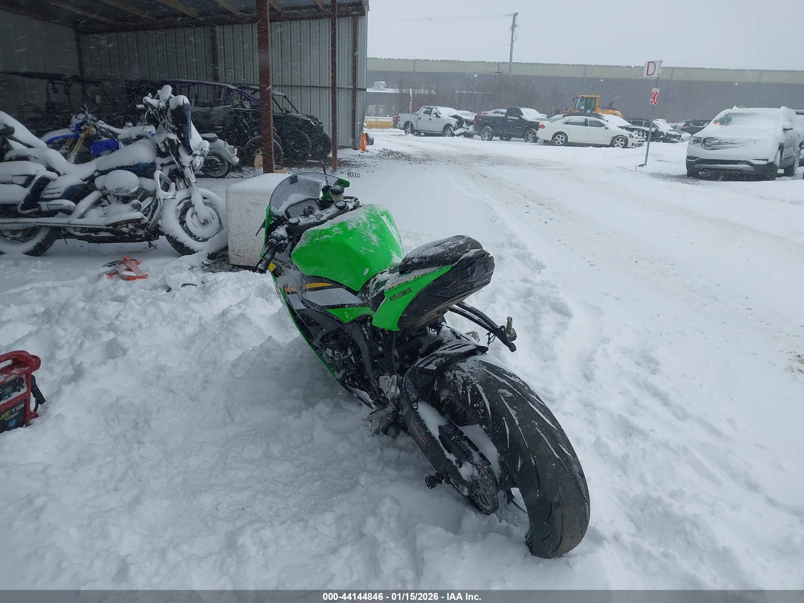 KAWASAKI ZX636 image 3