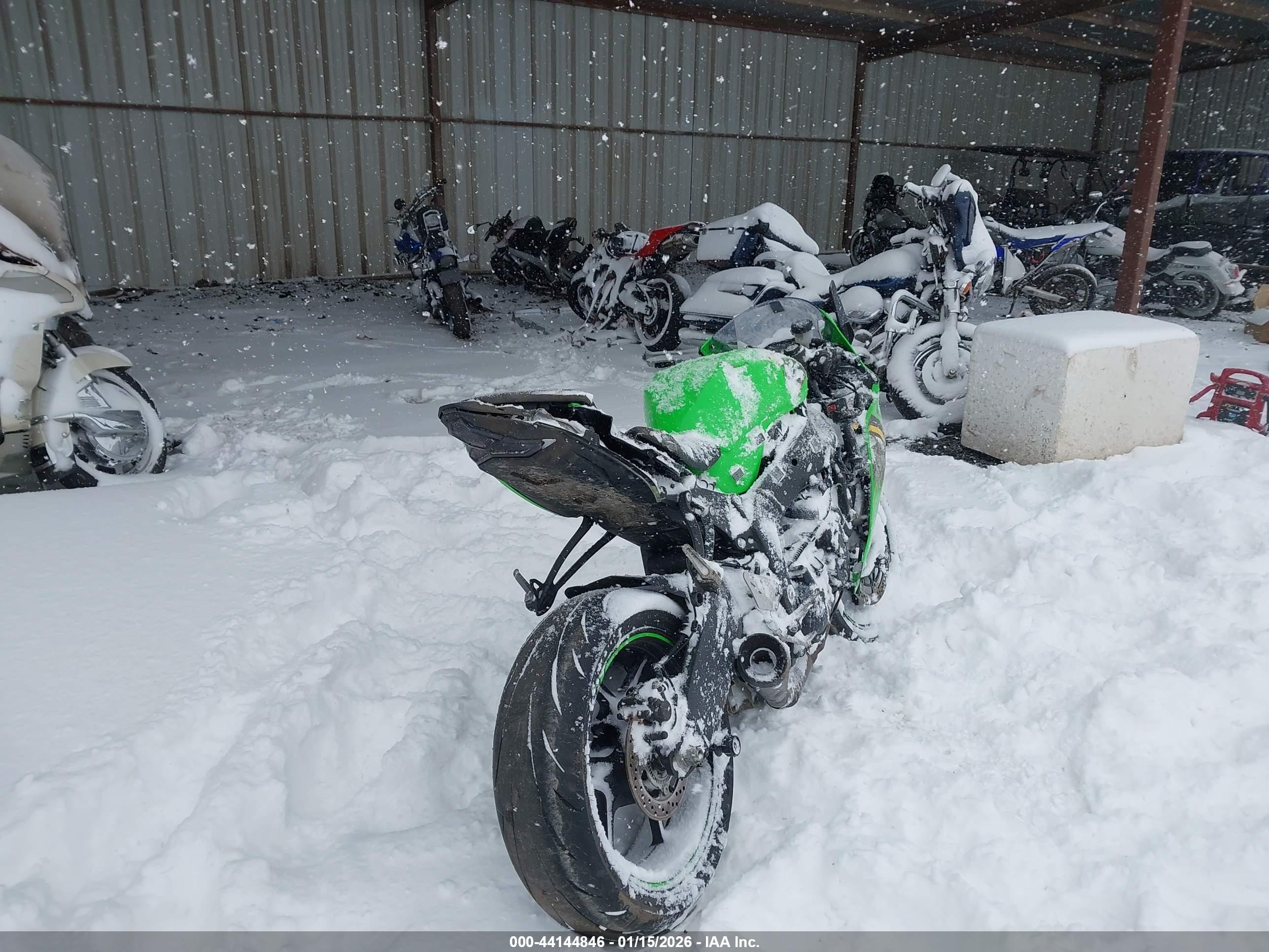 KAWASAKI ZX636 image 4