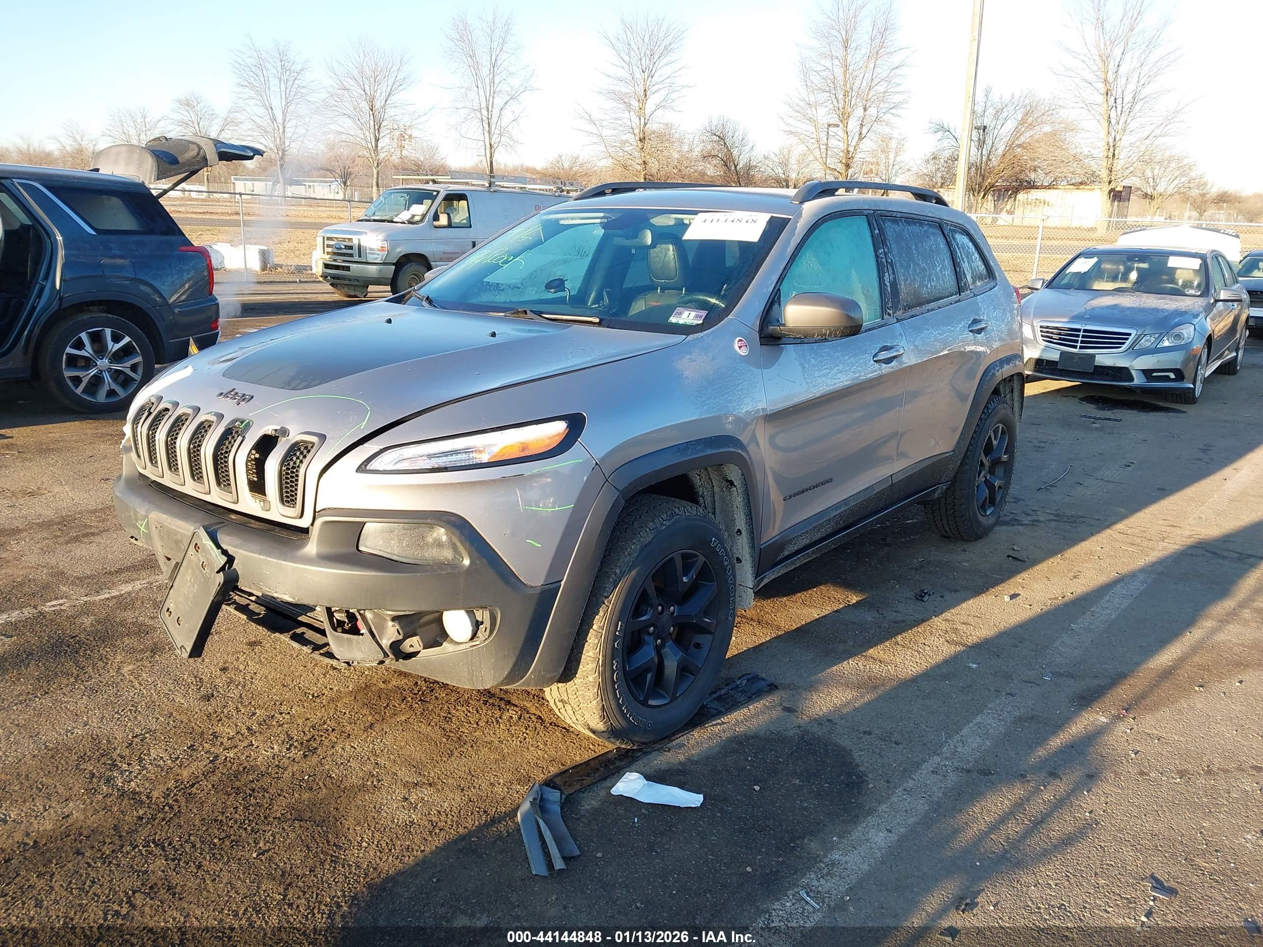 JEEP CHEROKEE image 2