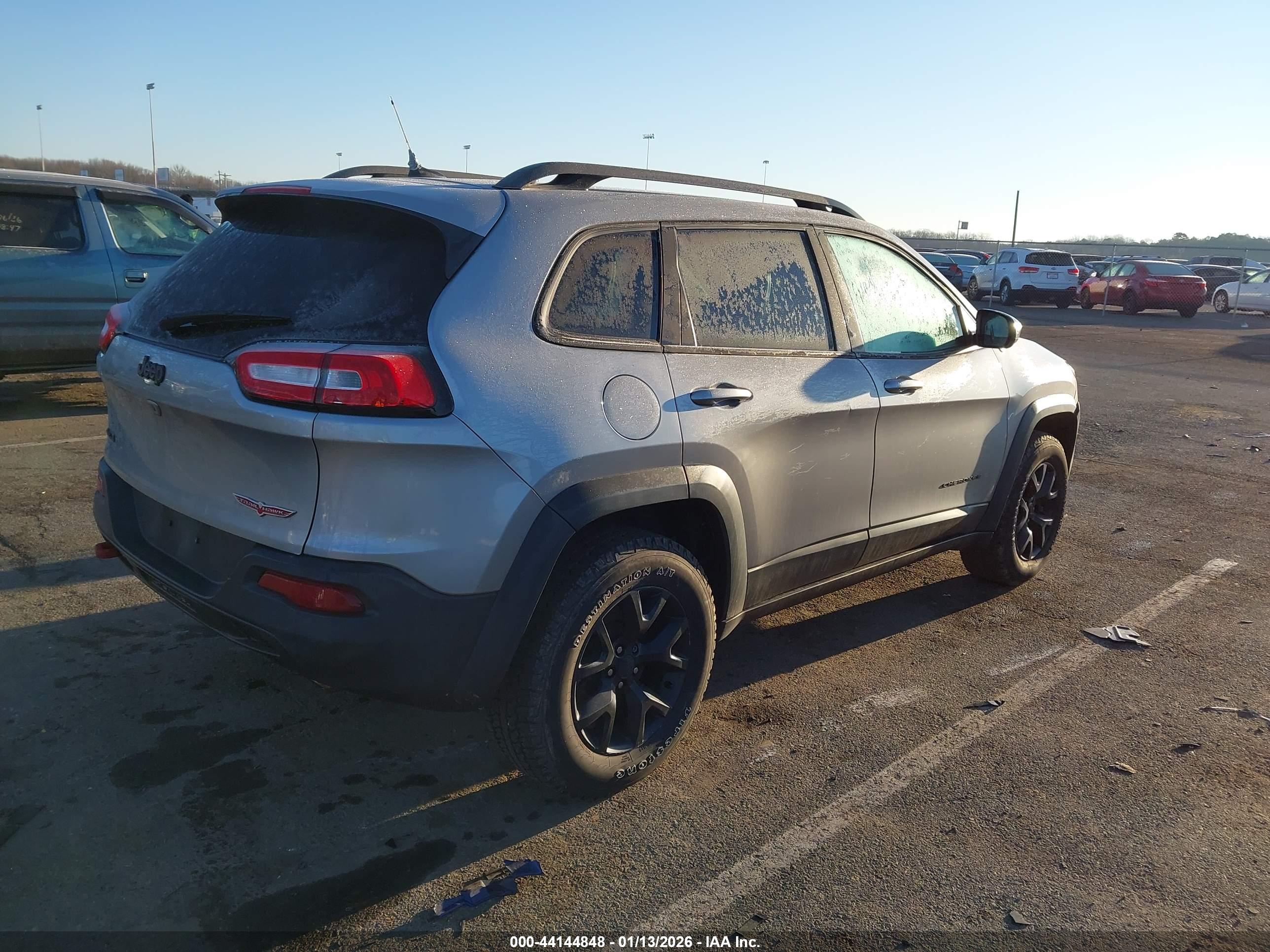 JEEP CHEROKEE image 4