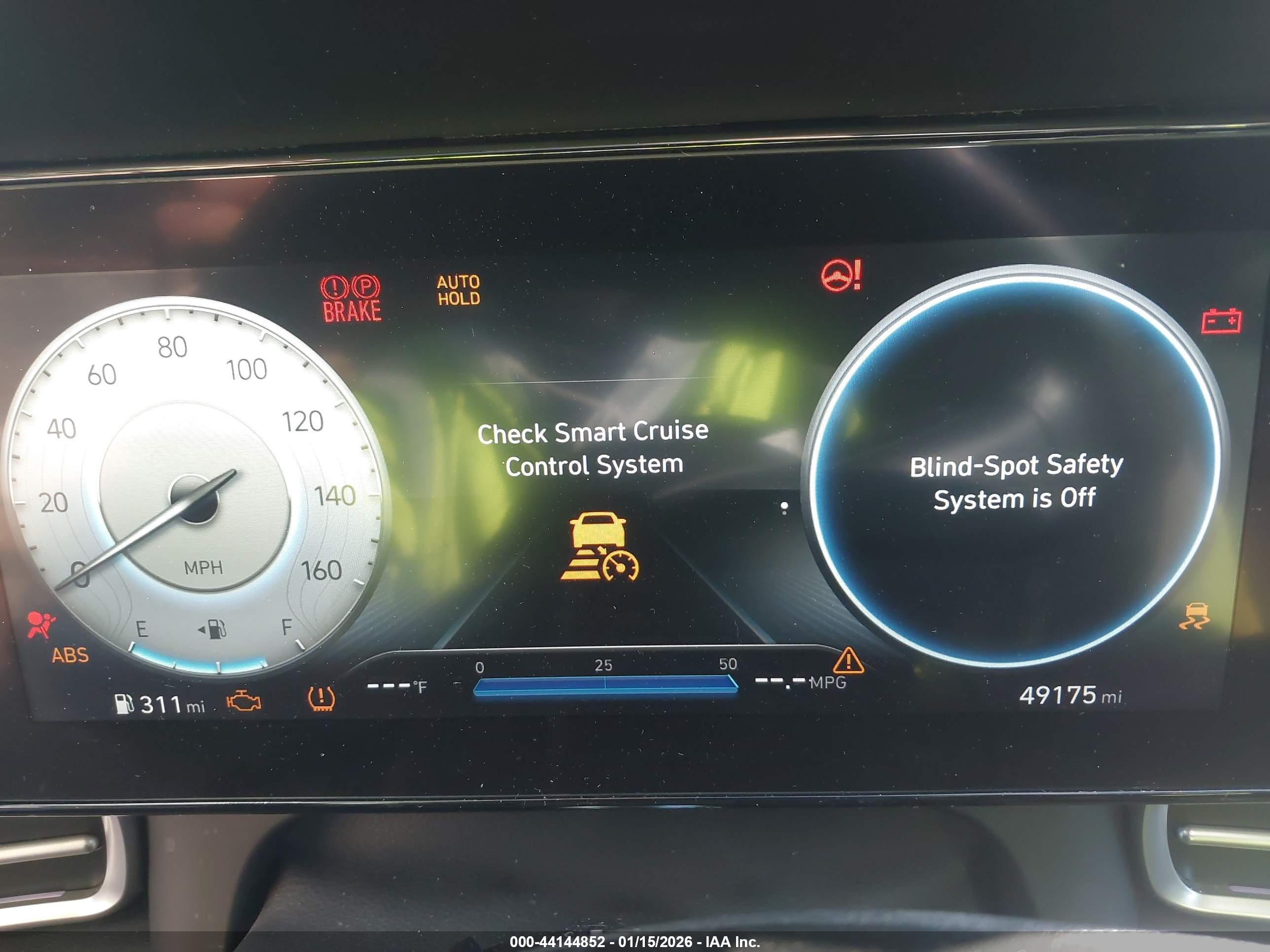 HYUNDAI ELANTRA image 7