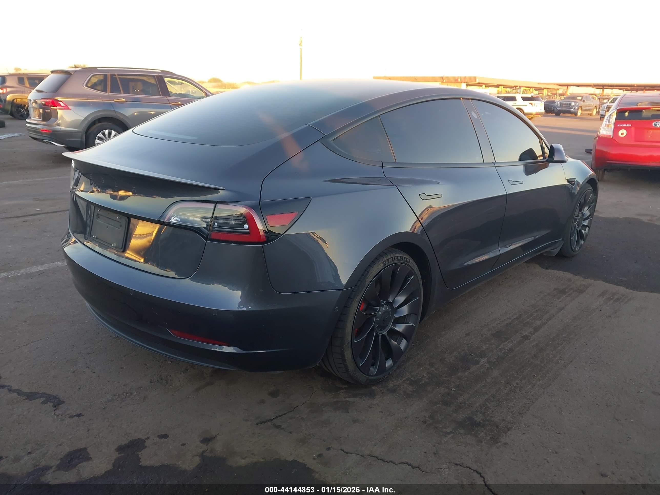 TESLA MODEL image 4