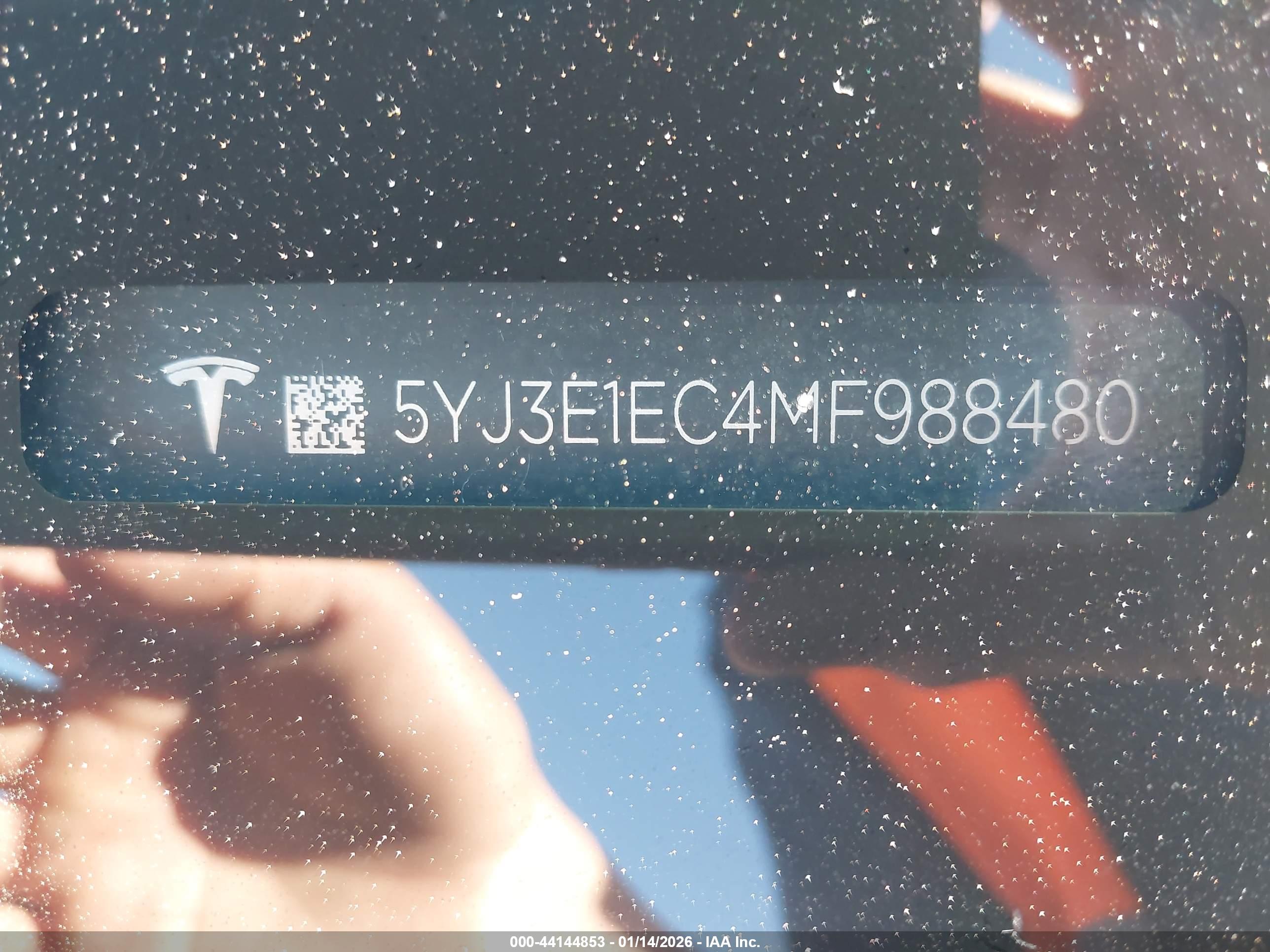 TESLA MODEL image 9