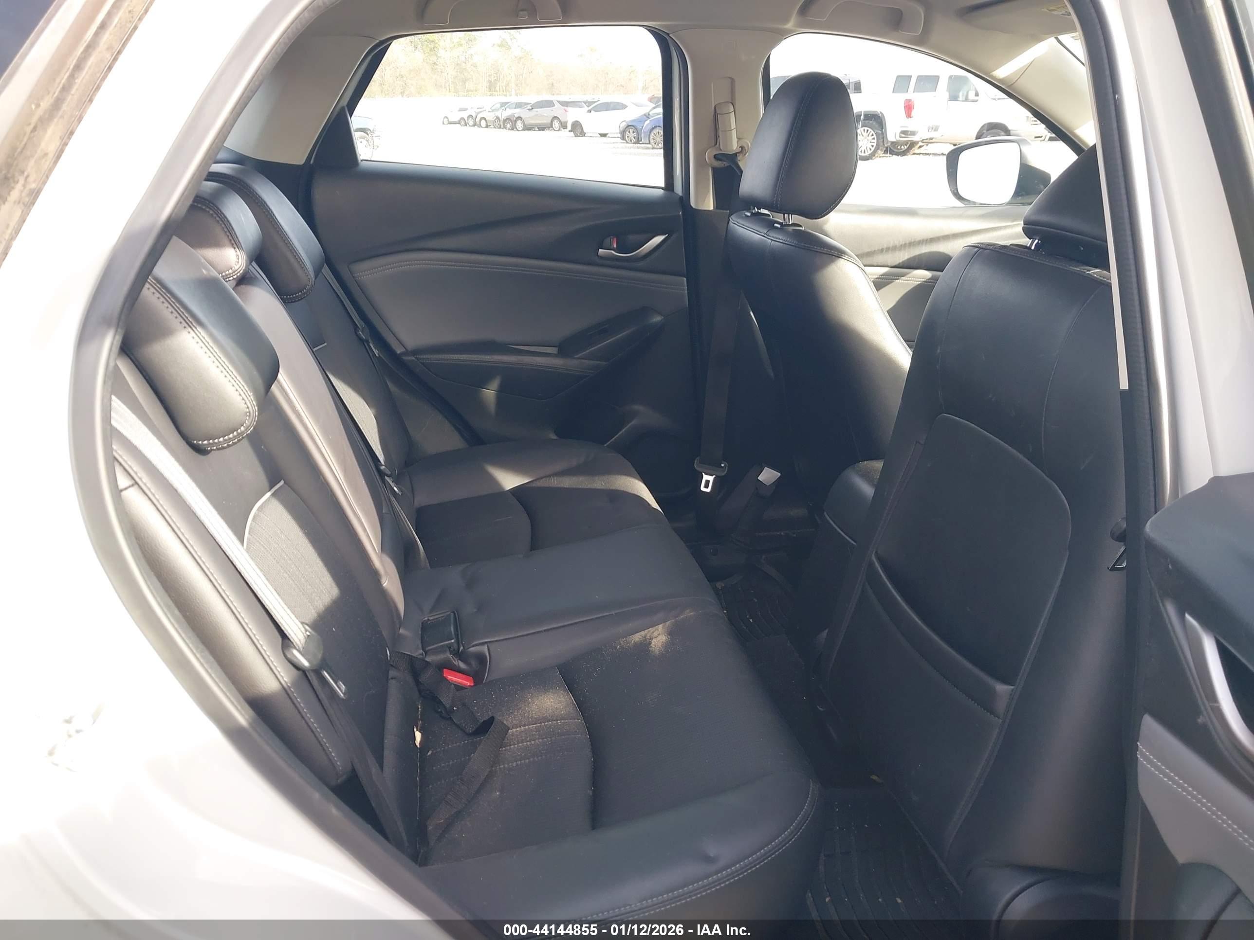 MAZDA CX-3 image 8