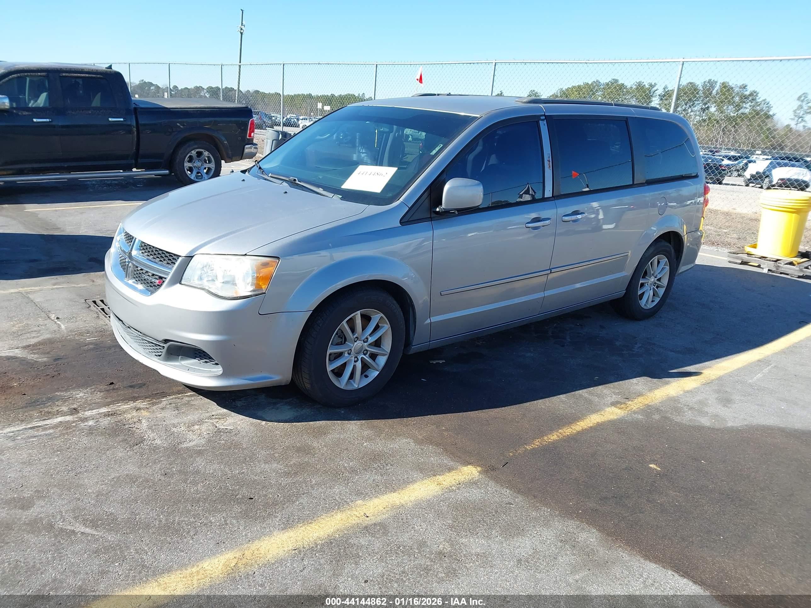DODGE GRAND image 2