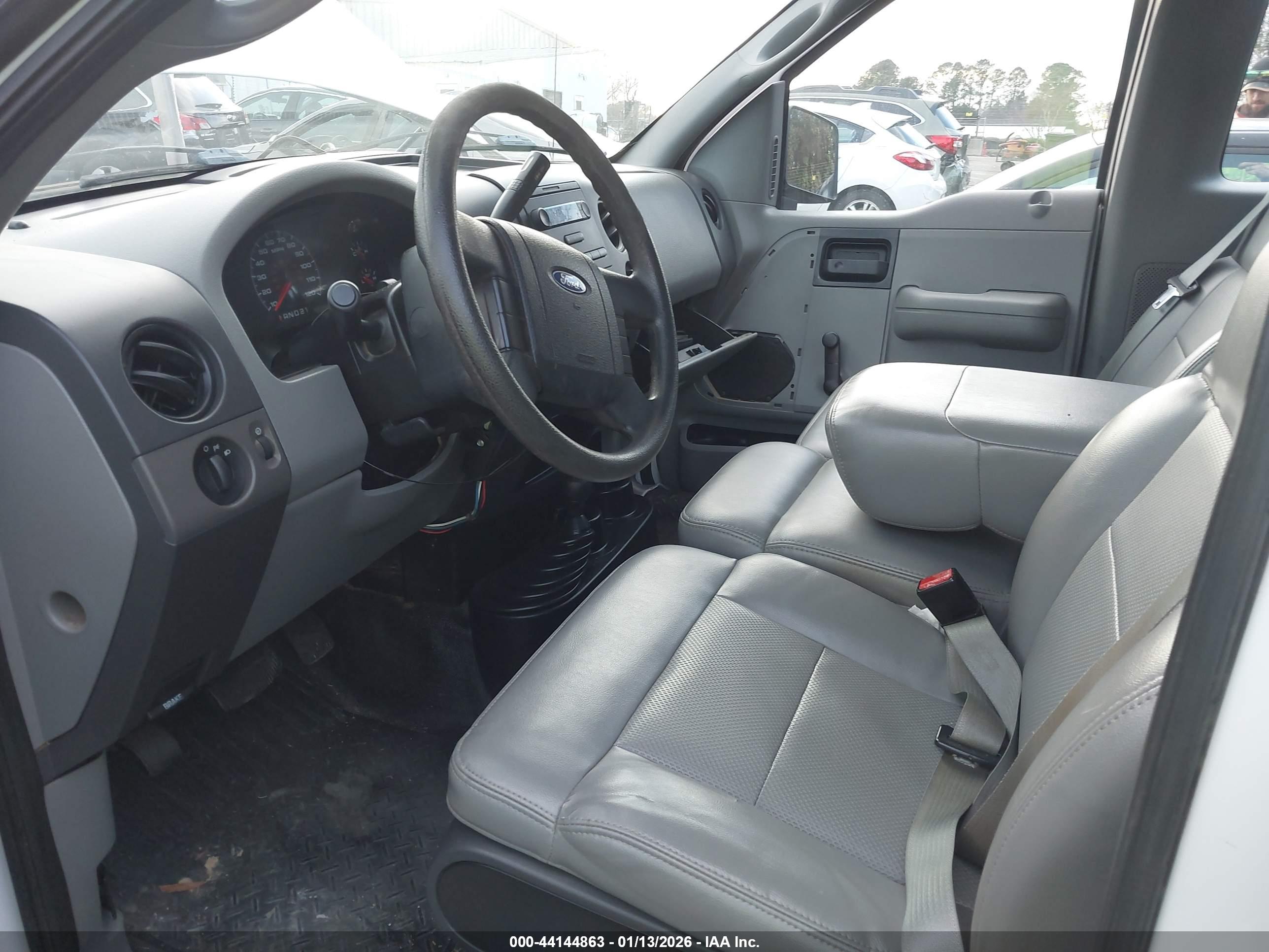 FORD F-150 image 8