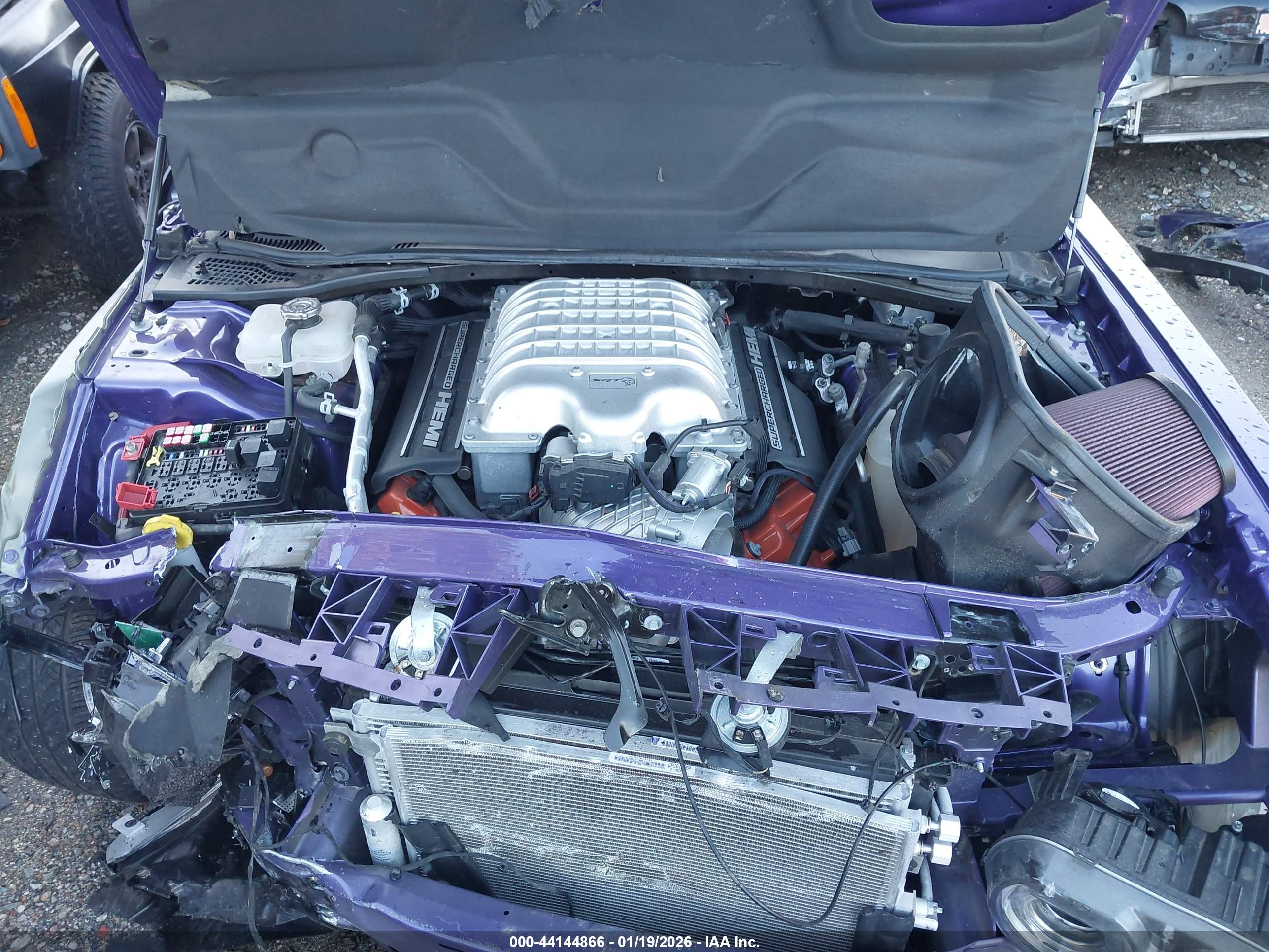 DODGE CHALLENGER image 10