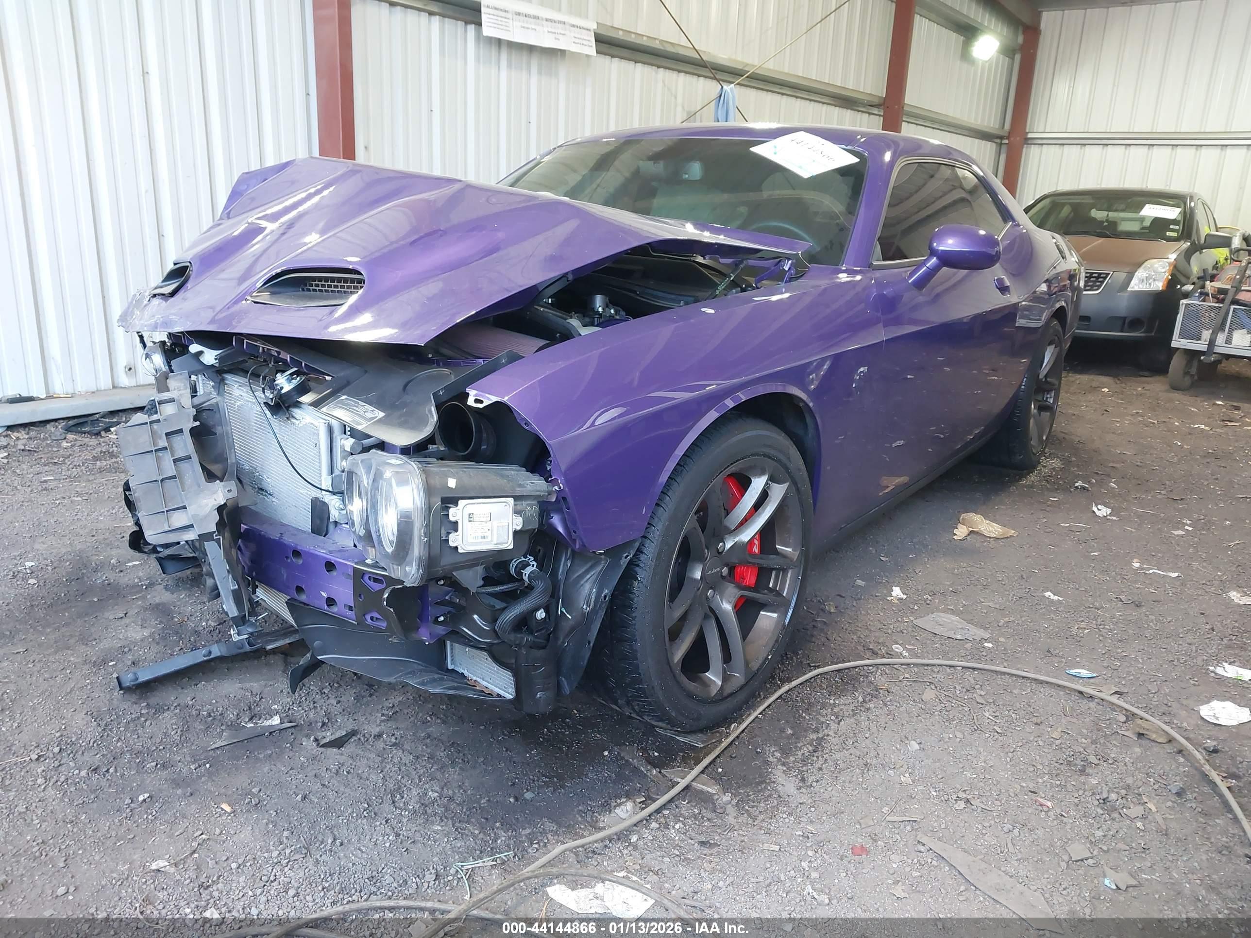 DODGE CHALLENGER image 2