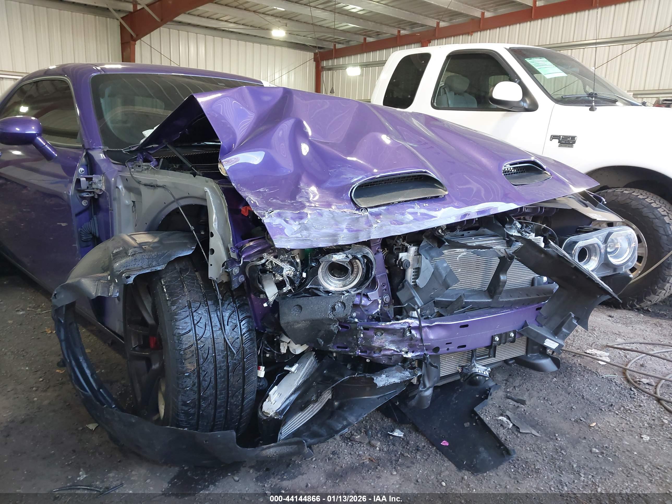 DODGE CHALLENGER image 6