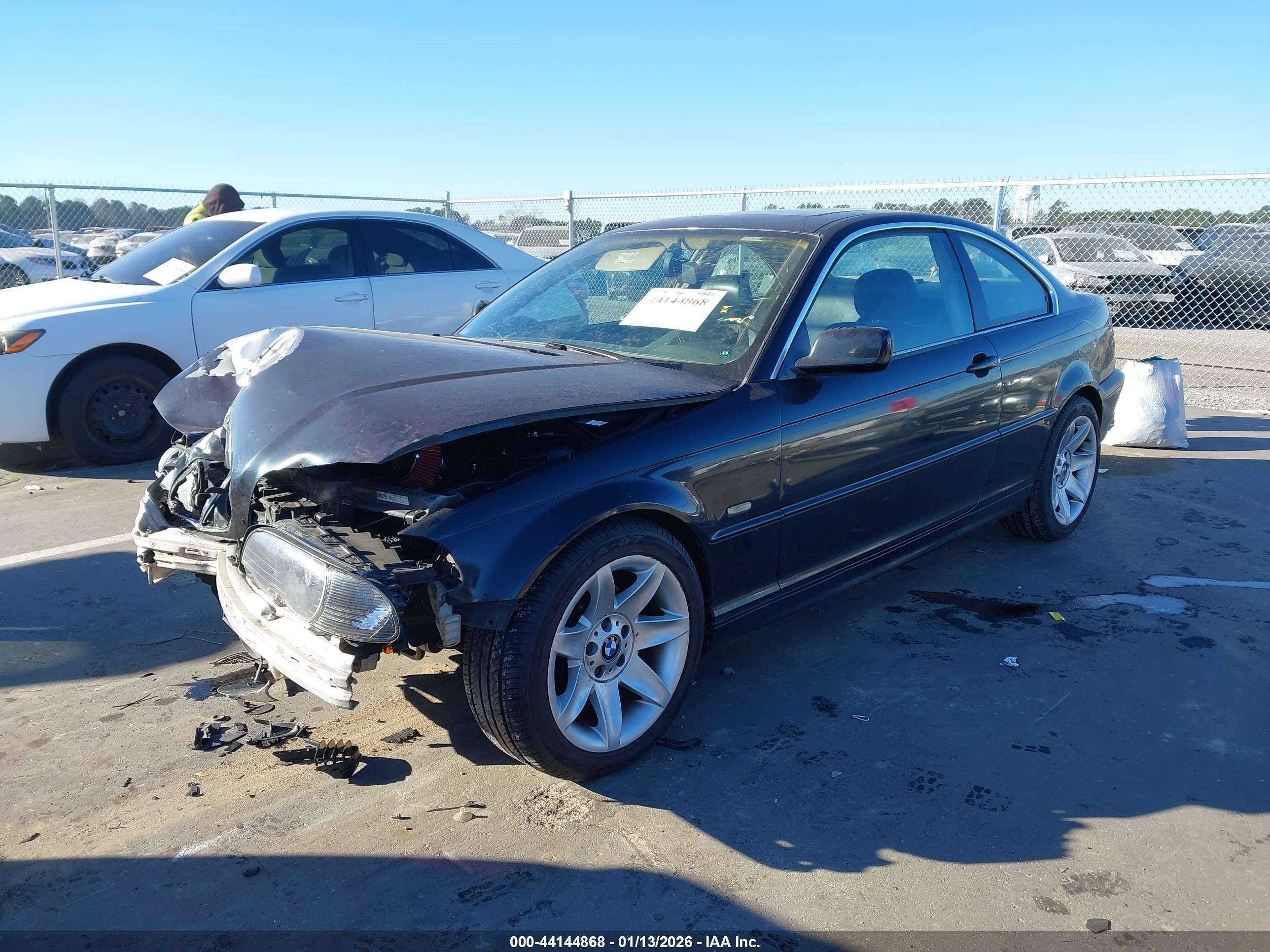 BMW 325CI image 2