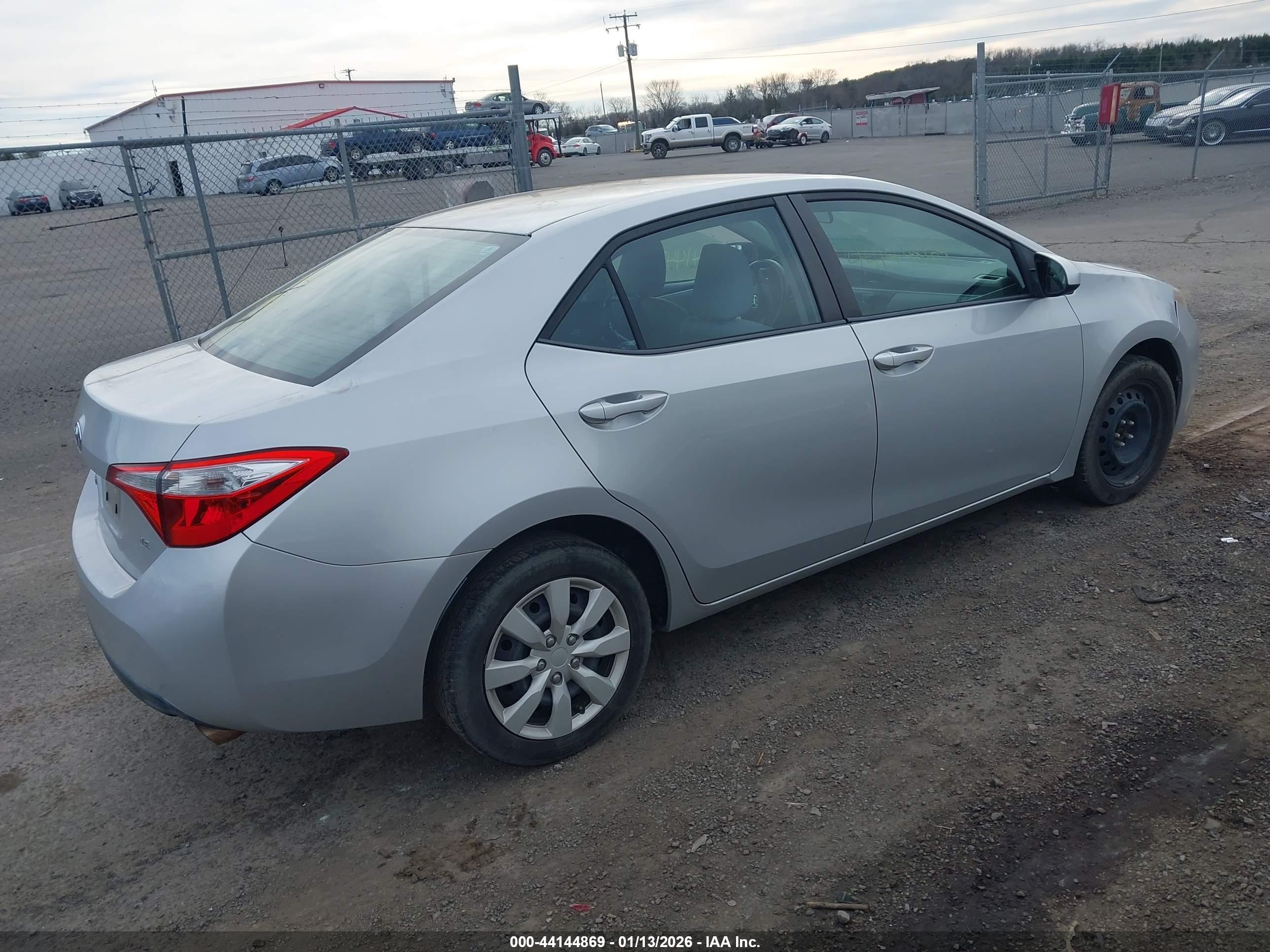 TOYOTA COROLLA image 4
