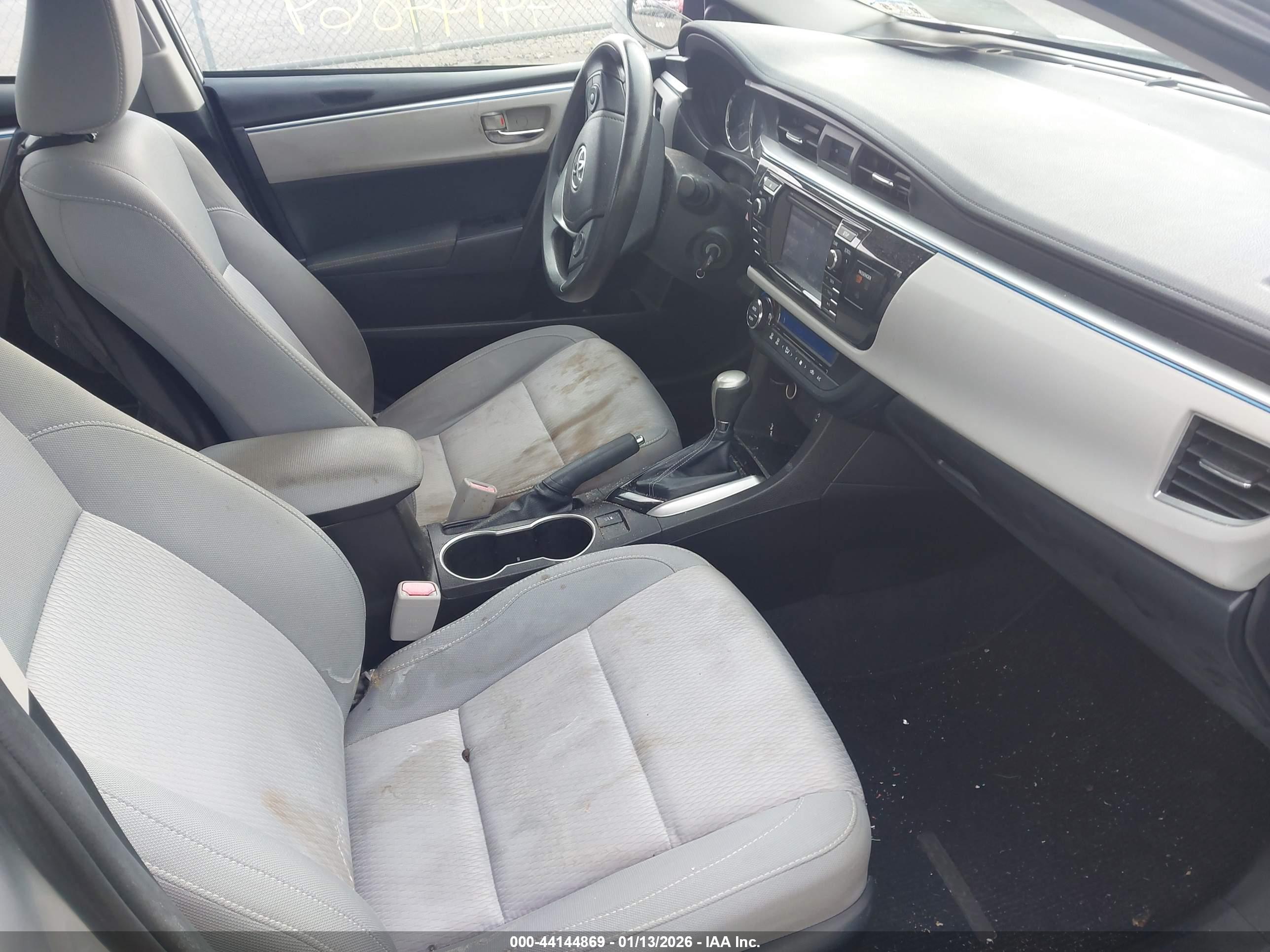TOYOTA COROLLA image 5